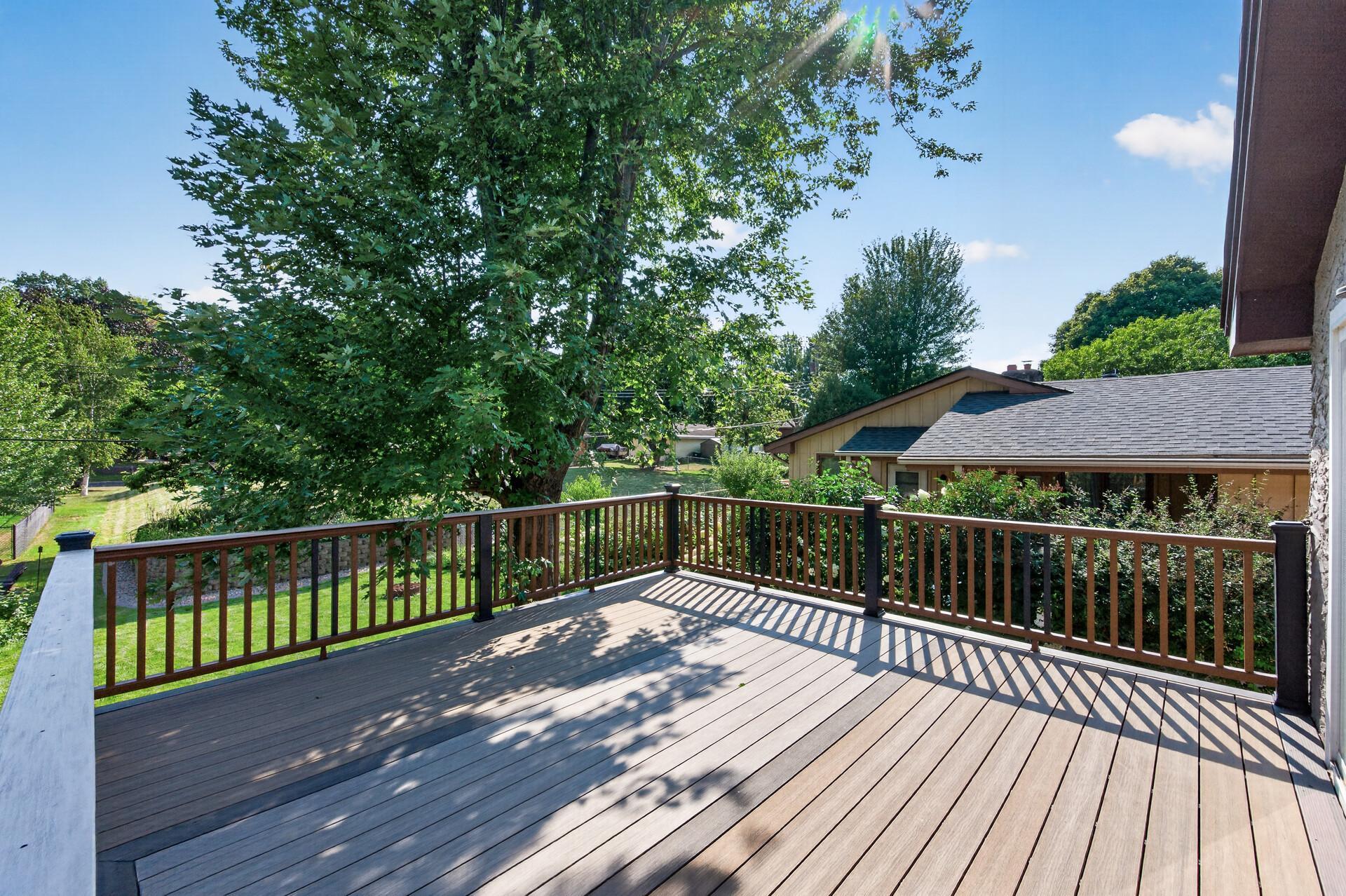 8041 60 1/2 Avenue N Property Photo 24