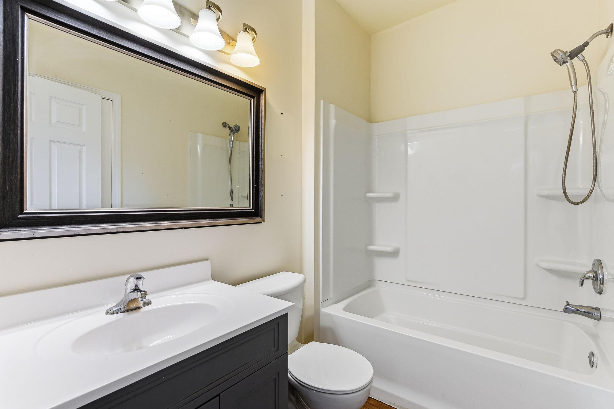 852 Ashland Avenue Property Photo 16