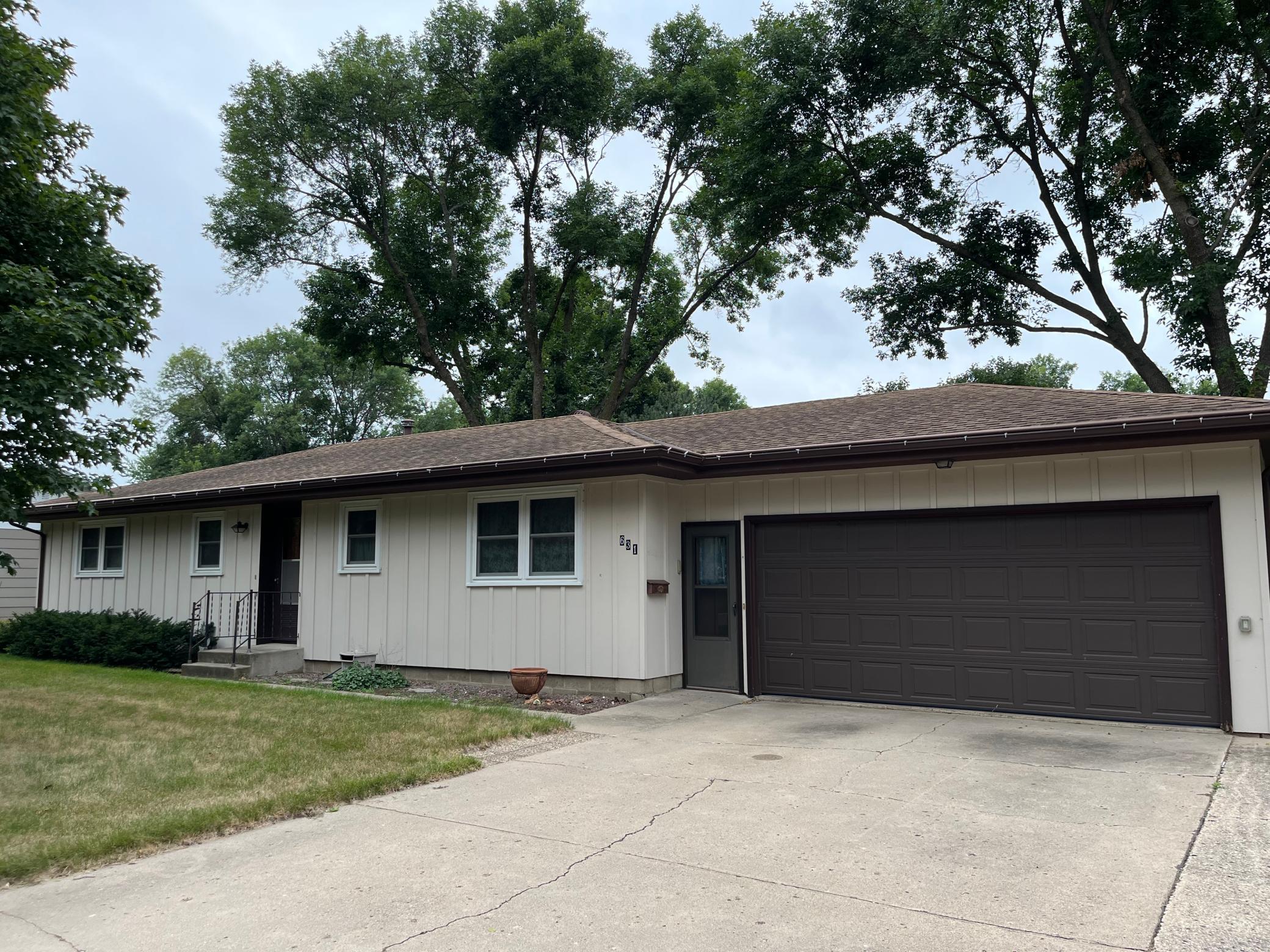 631 19th Street Property Photo 1