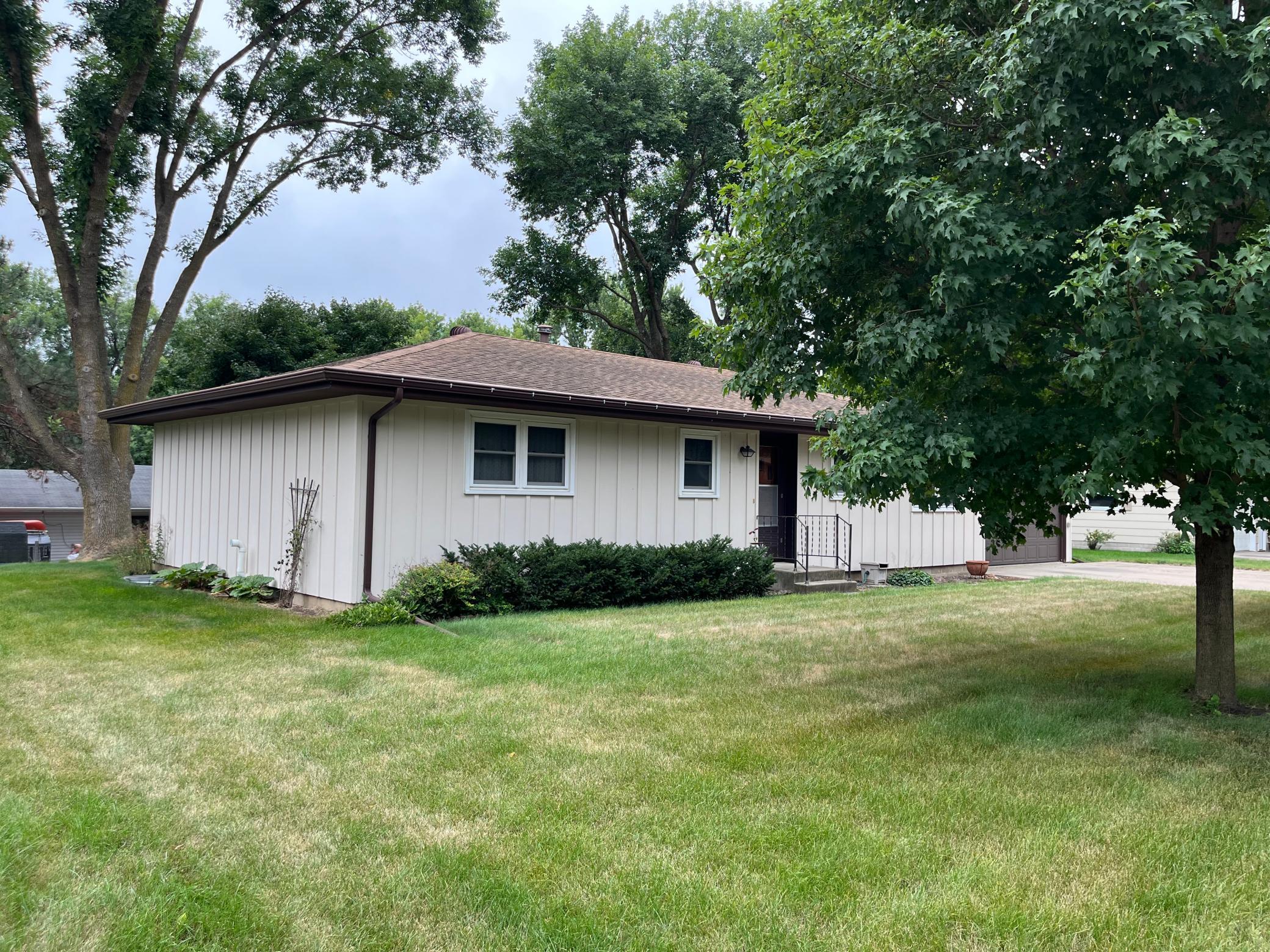 631 19th Street Property Photo 2