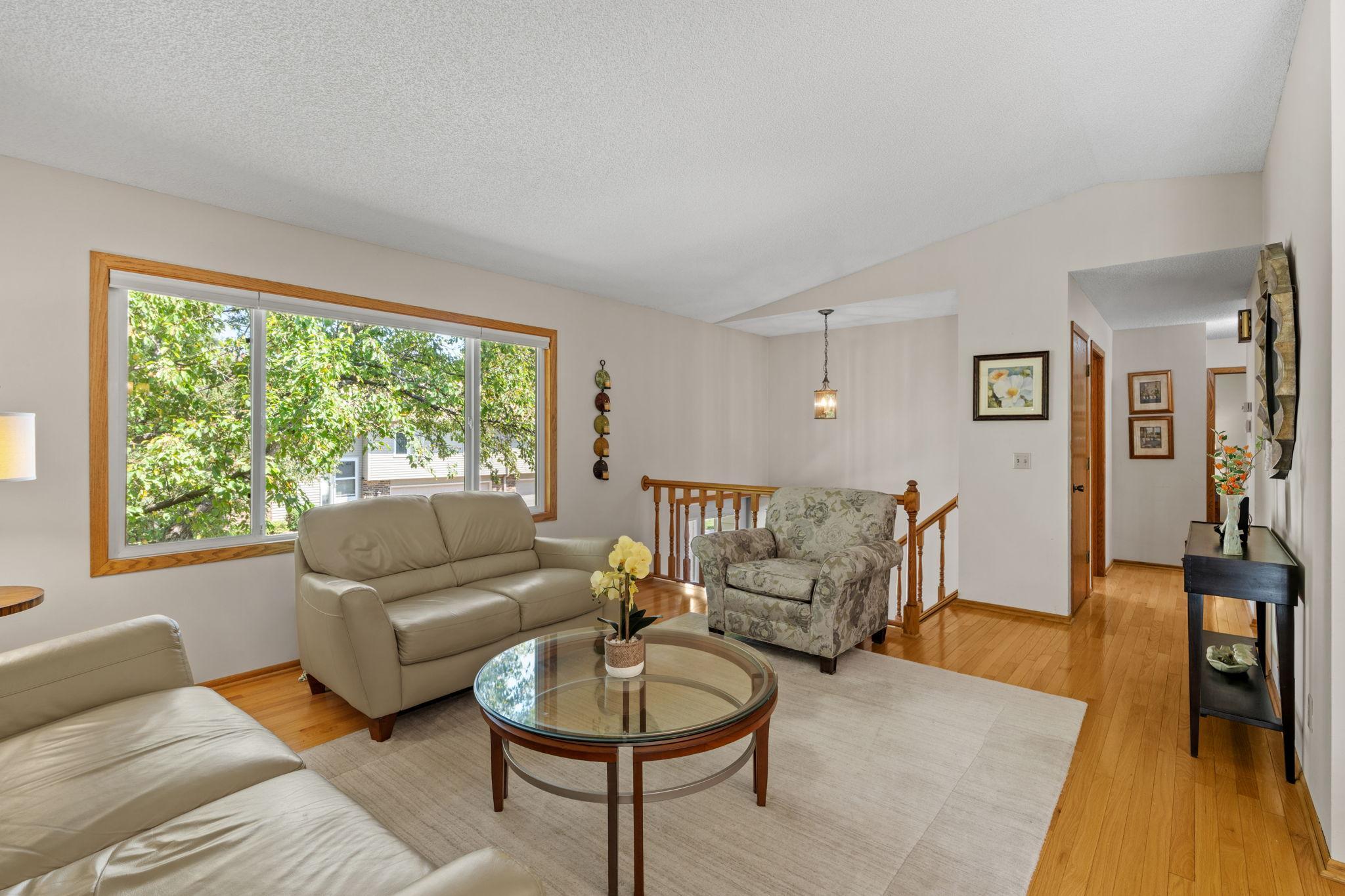 9952 107th Avenue N Property Photo 3