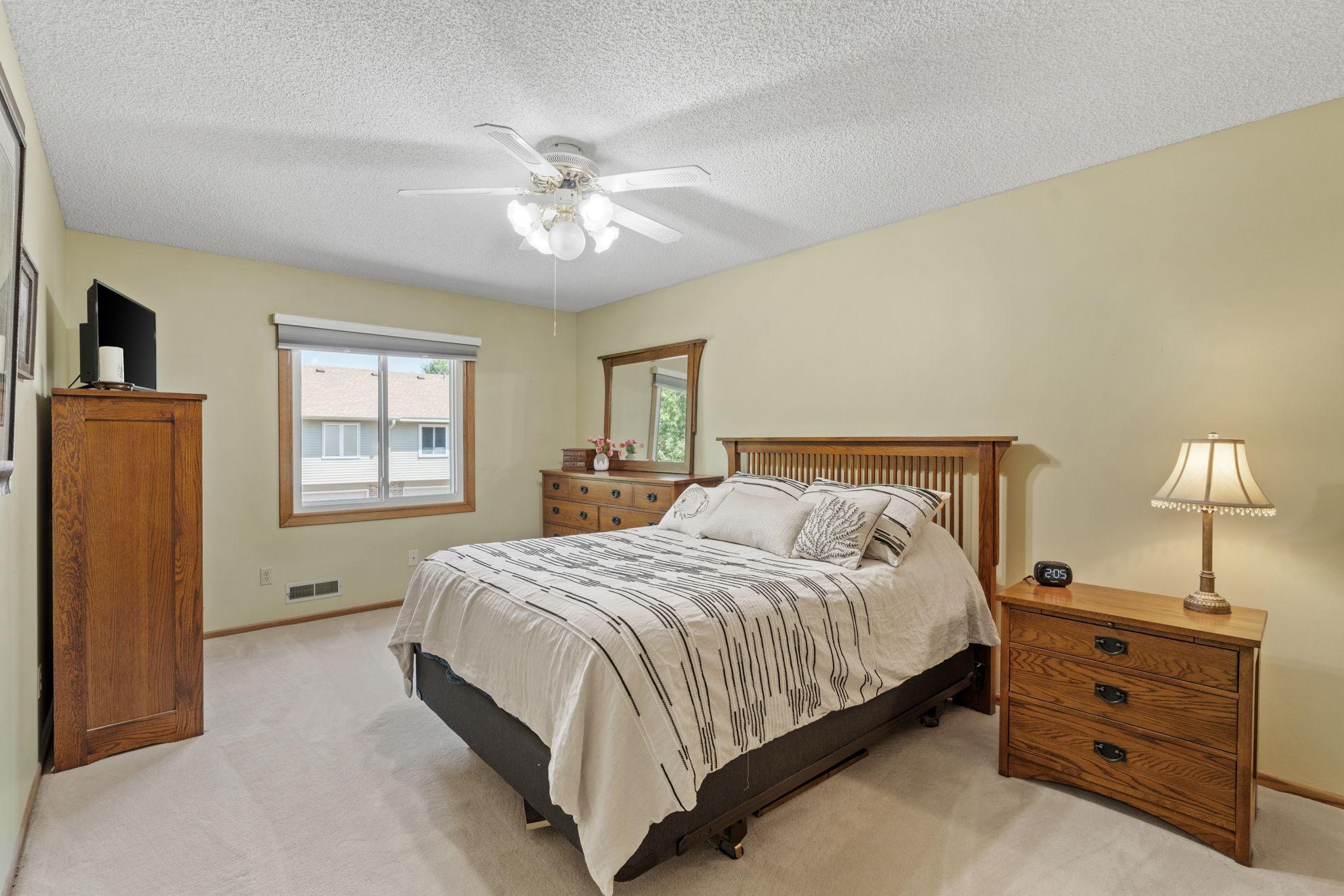 9952 107th Avenue N Property Photo 11