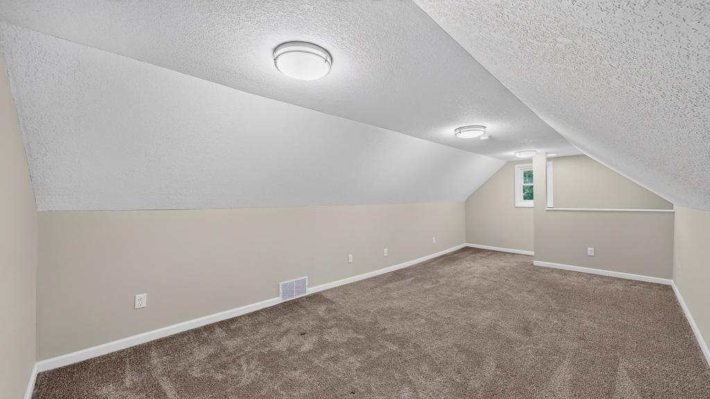 3225 Pinewood Road Se Property Photo 18