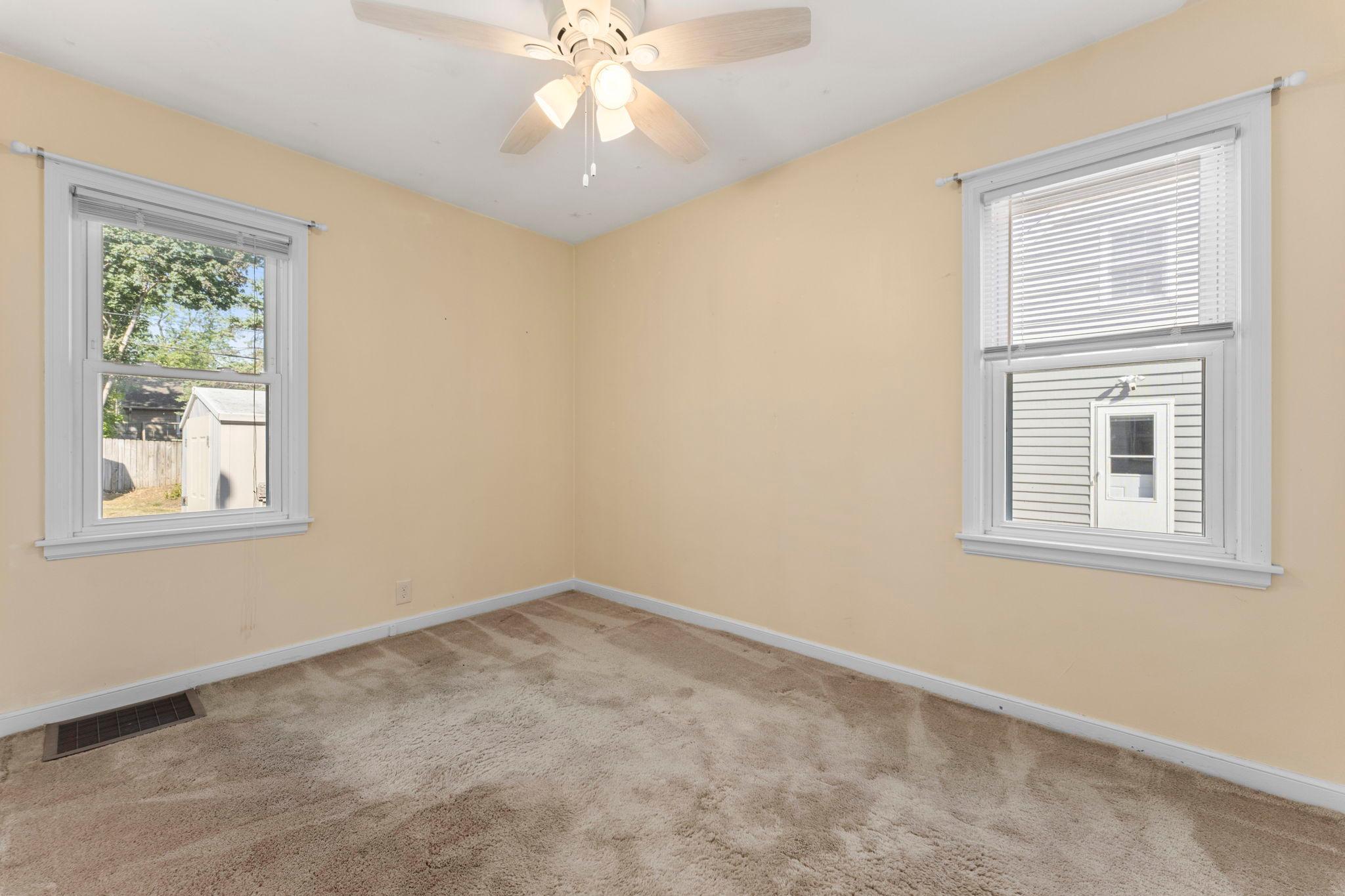 5544 York Avenue S Property Photo 13