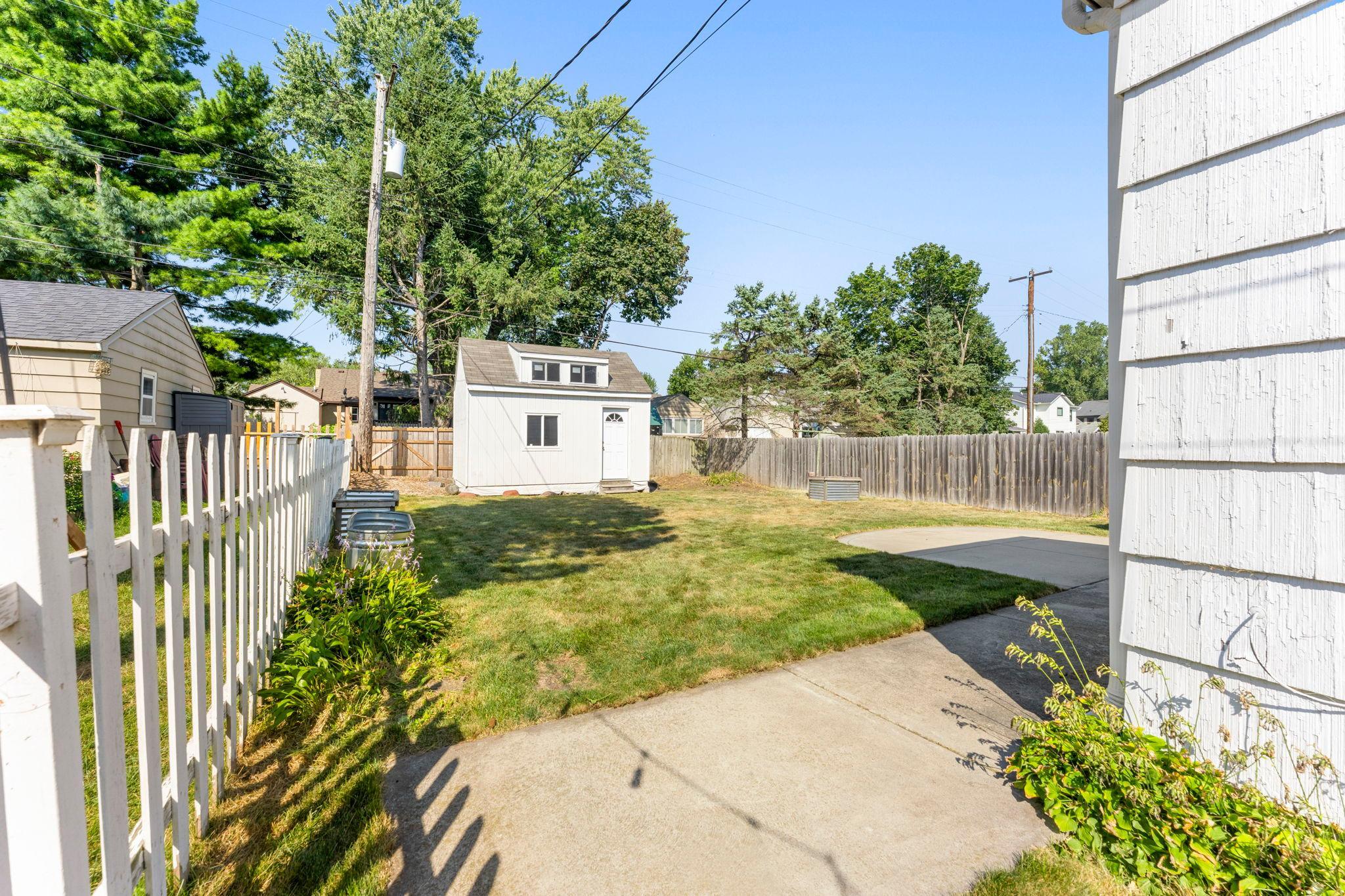 5544 York Avenue S Property Photo 24