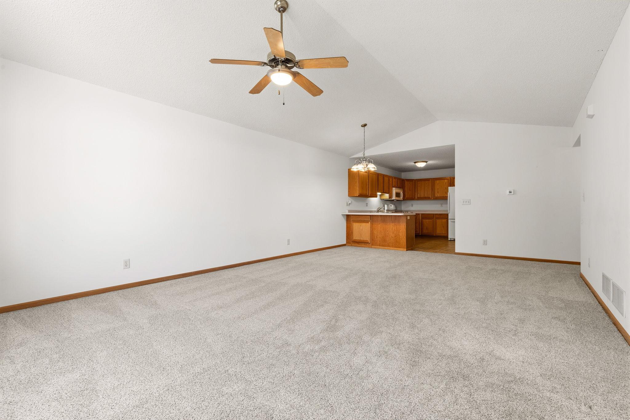 105 Bridgewater Trail Property Photo 6