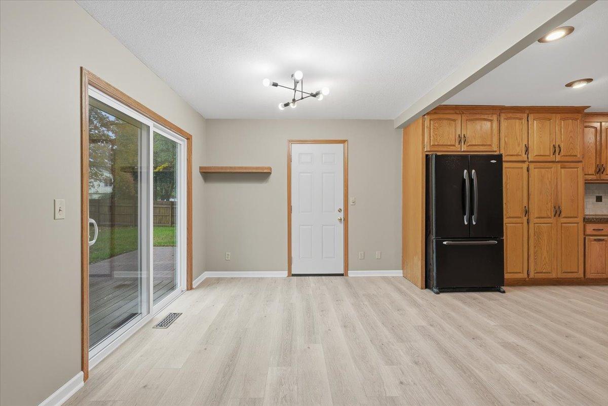 2602 Hawthorne Lane Property Photo 6