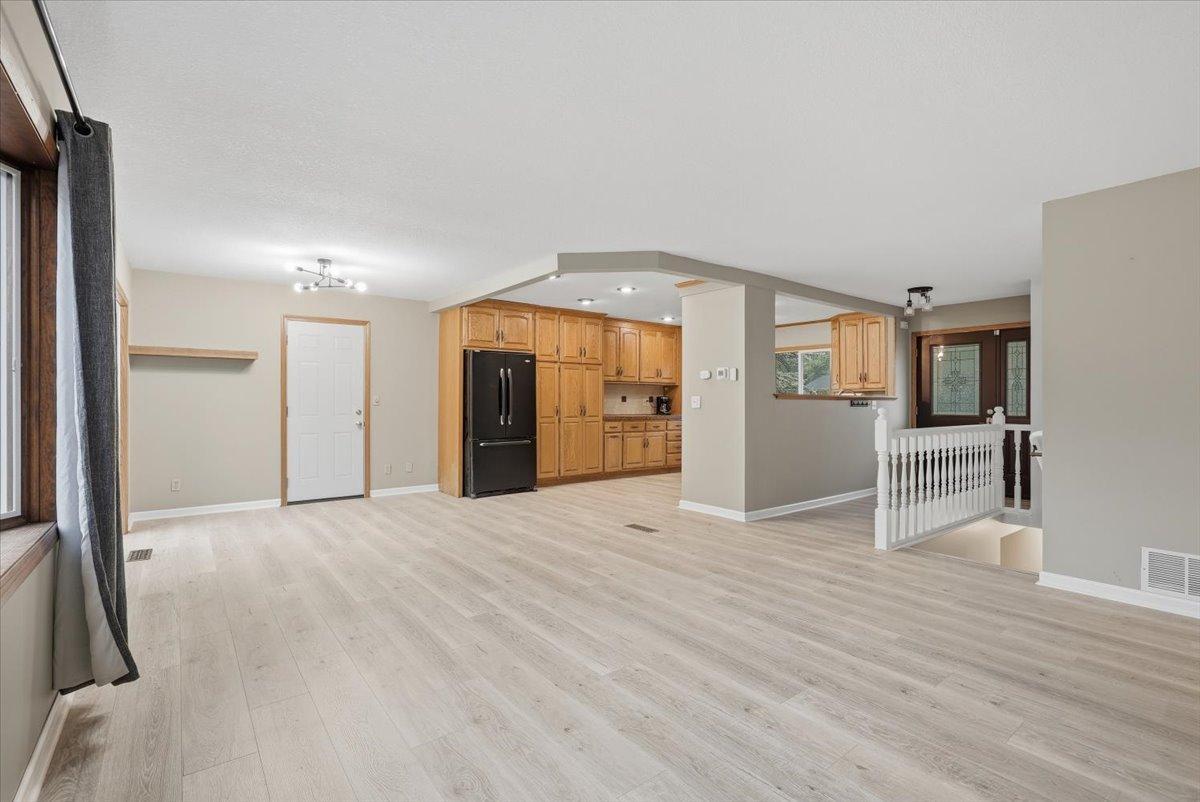 2602 Hawthorne Lane Property Photo 8