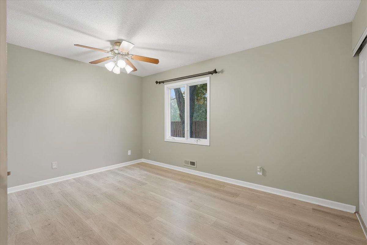 2602 Hawthorne Lane Property Photo 15