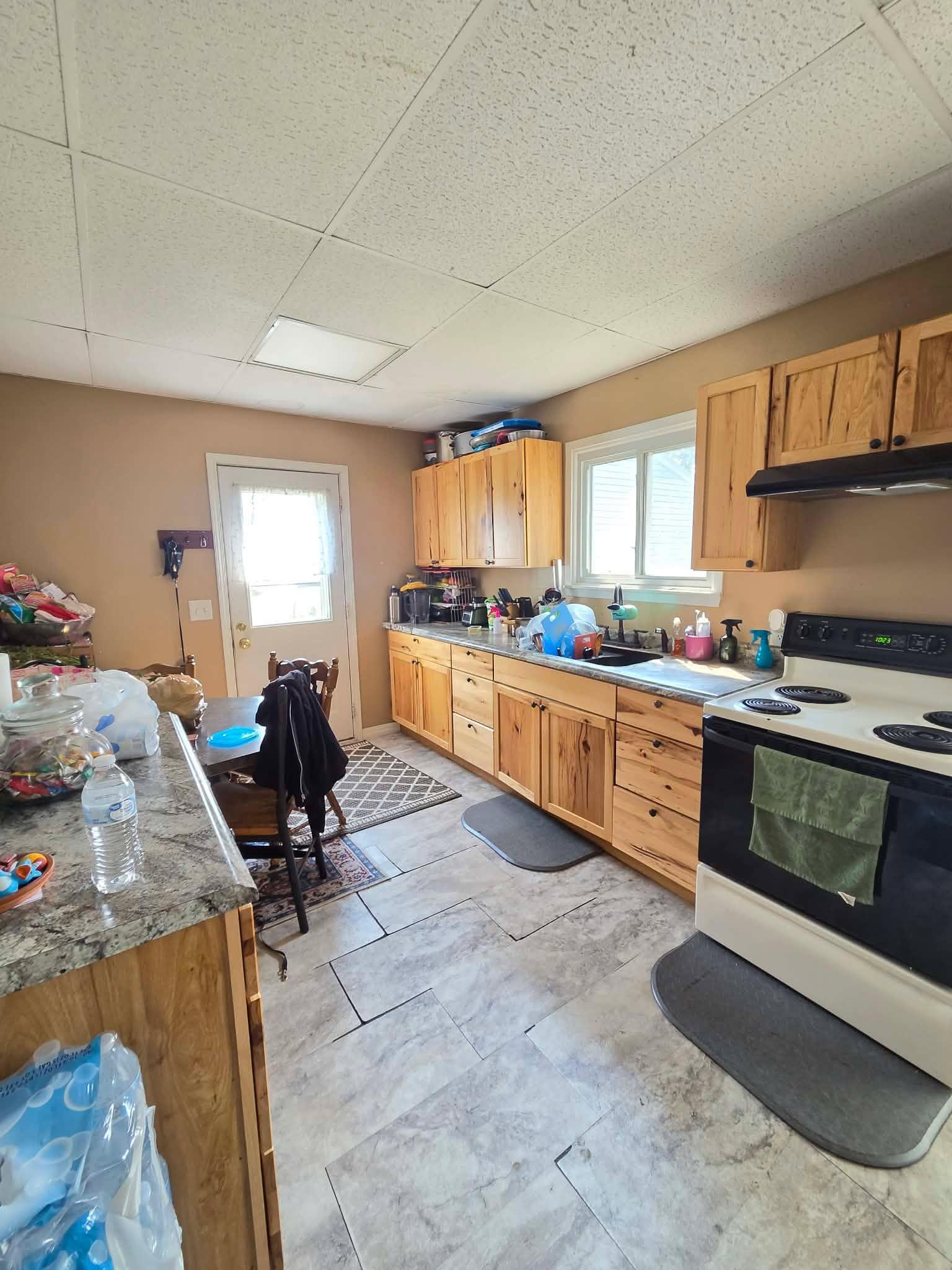 324 E 5th Street Property Photo 6