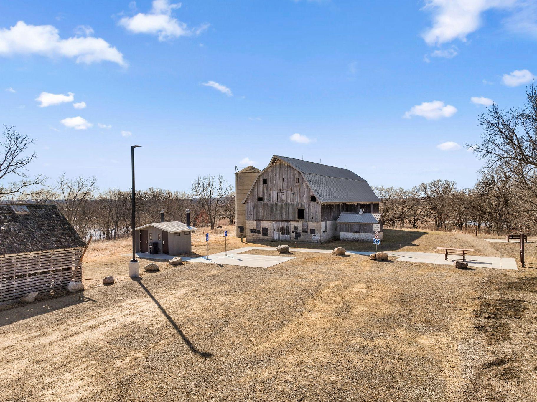 414 James Parkway Property Photo 18