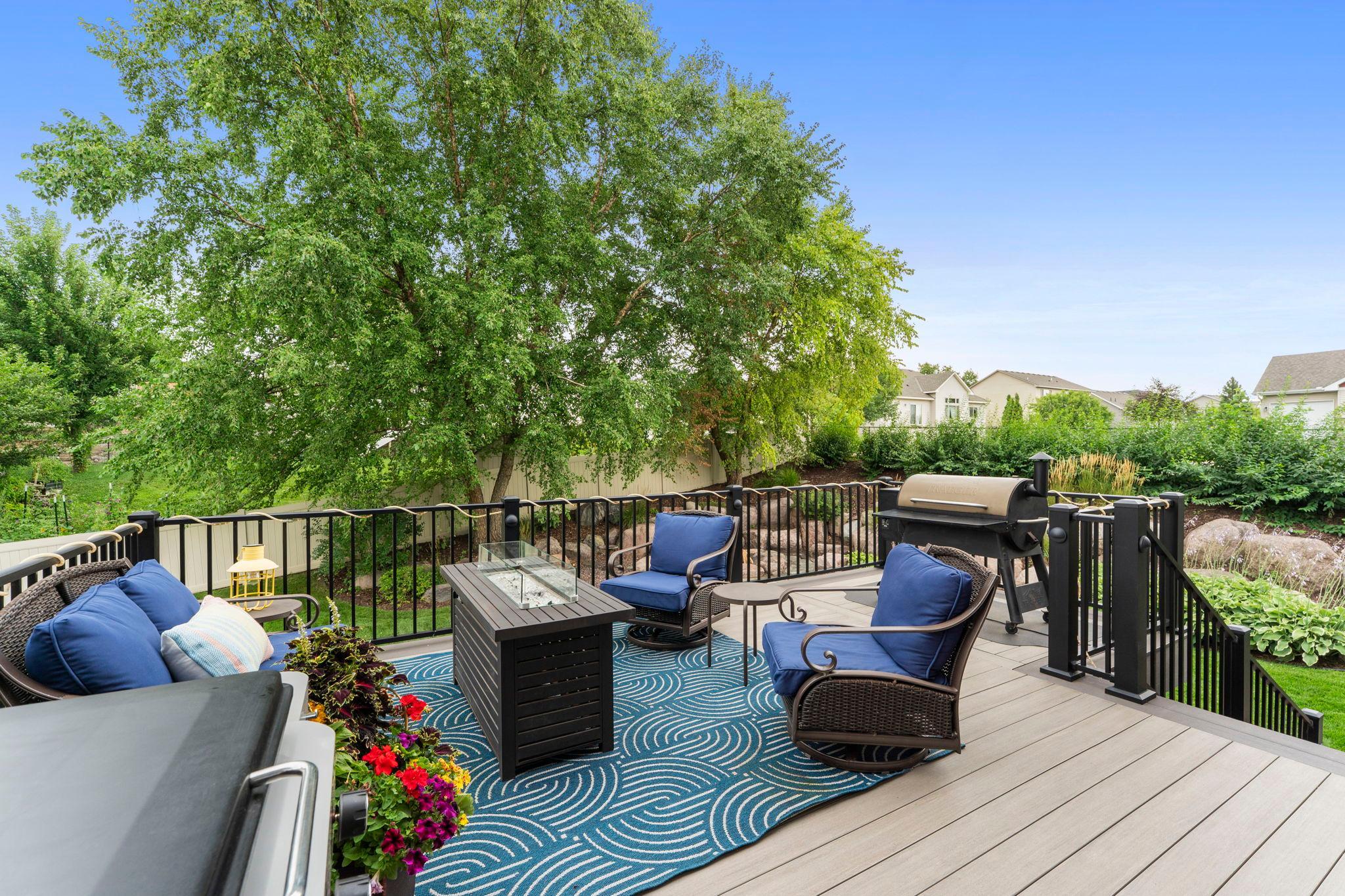 921 Bridle Creek Drive Property Photo 8