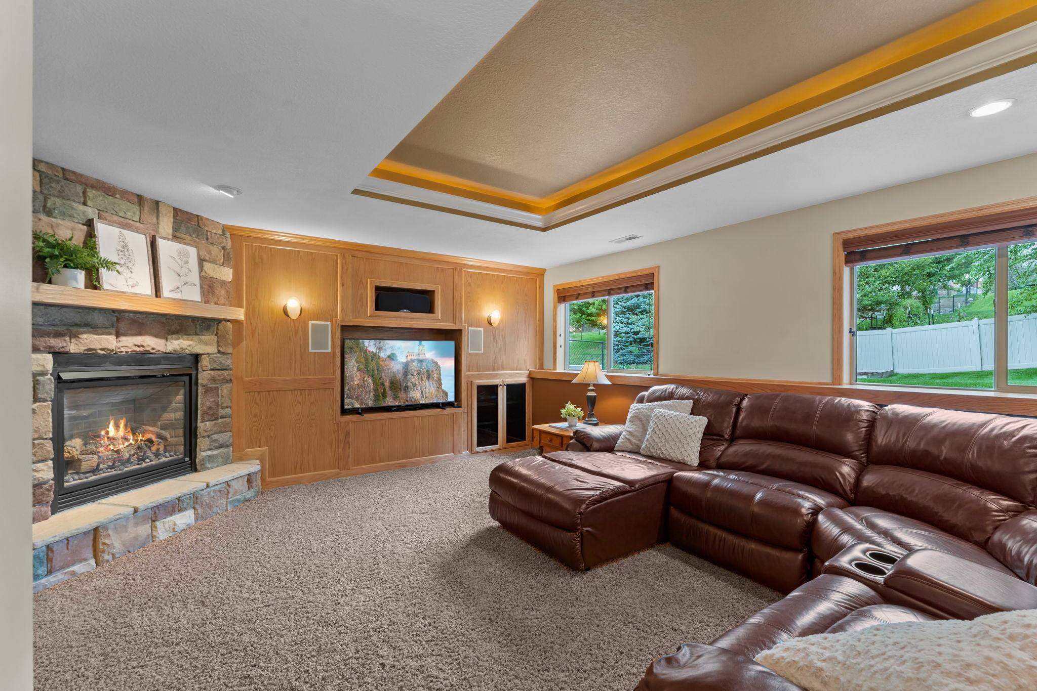 921 Bridle Creek Drive Property Photo 28