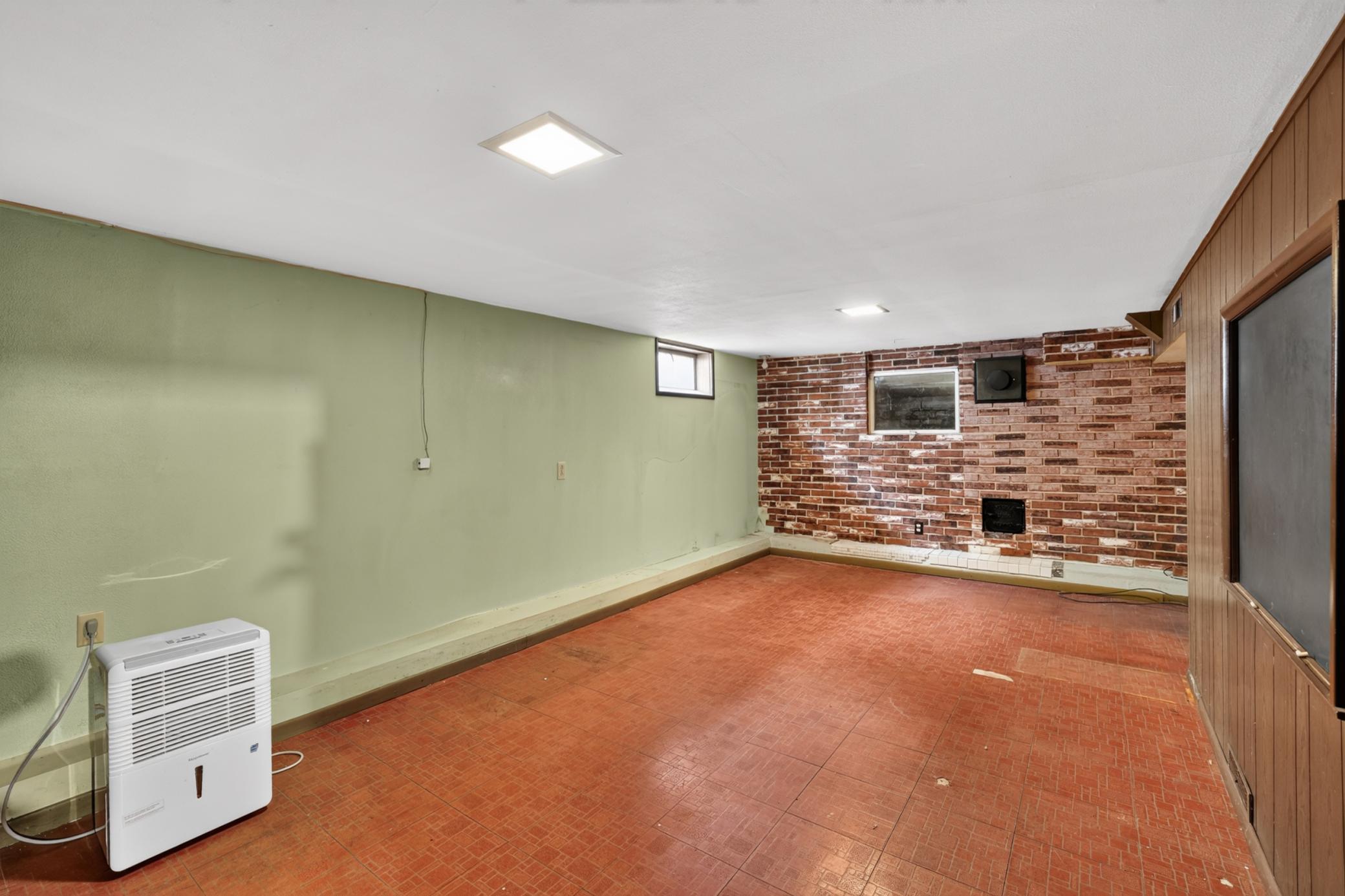 212 2nd Street Nw Property Photo 43