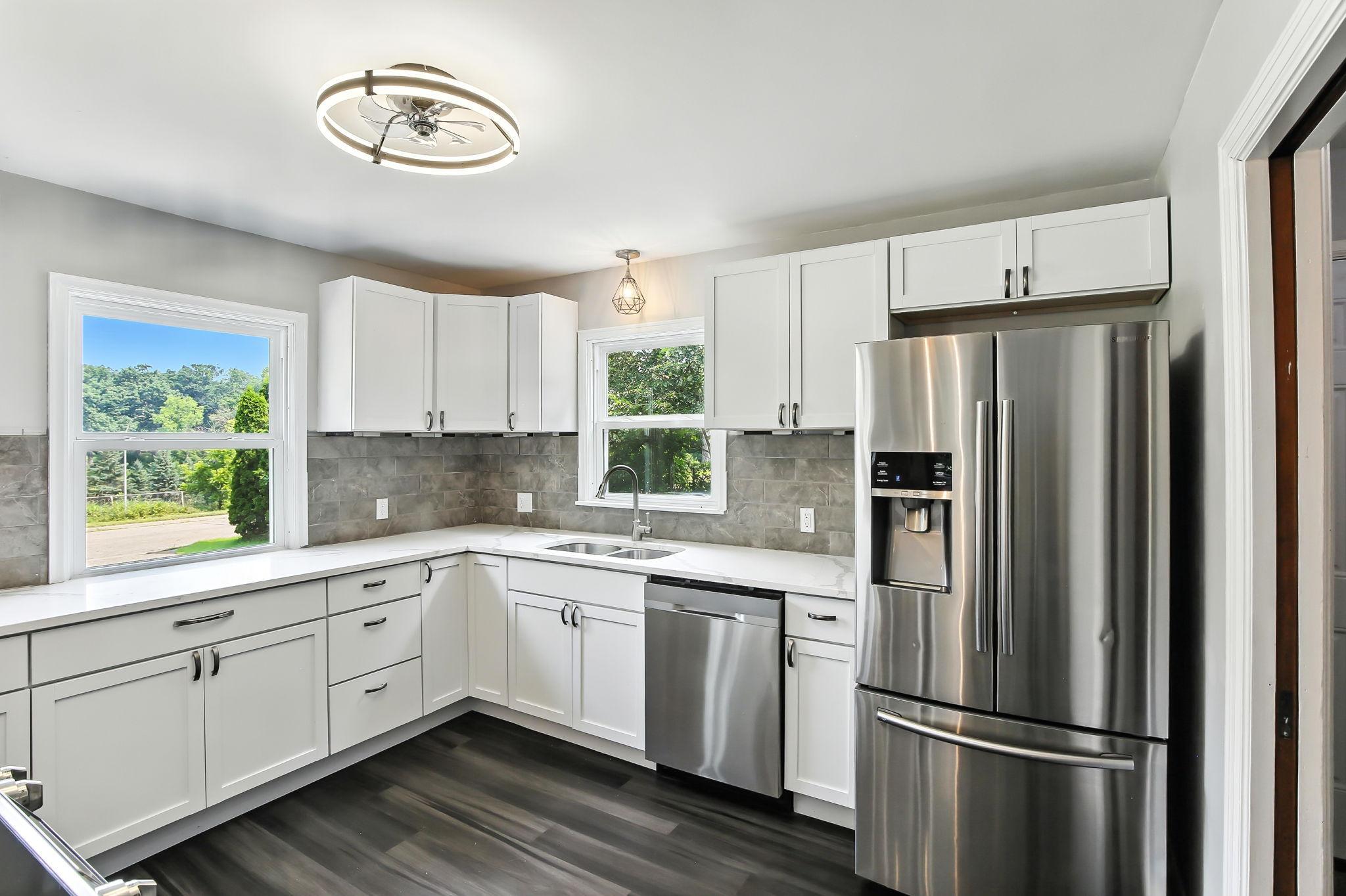 770 Viking Drive E Property Photo 2