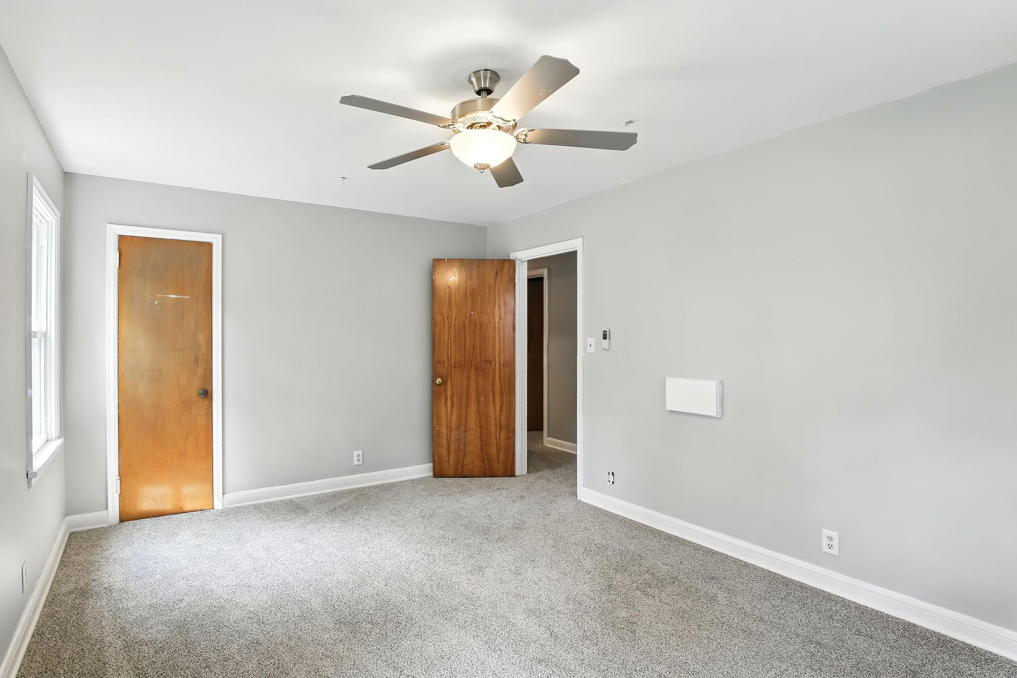 770 Viking Drive E Property Photo 11