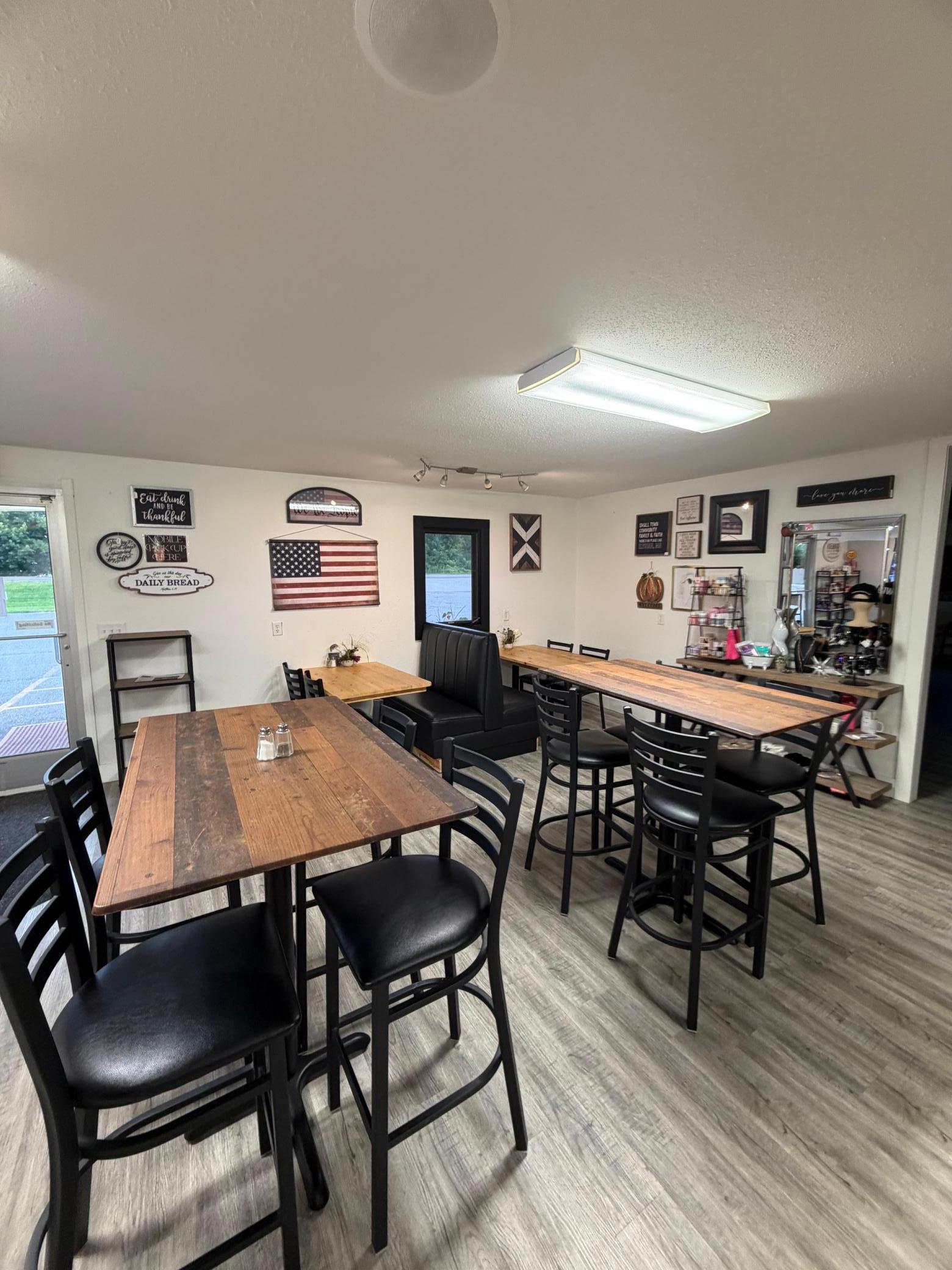410 State Highway 60 W Property Photo 20