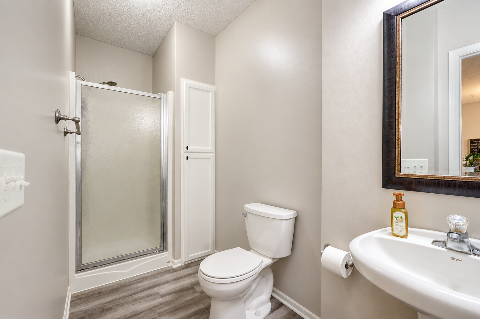 17734 Elm Road N Property Photo 9
