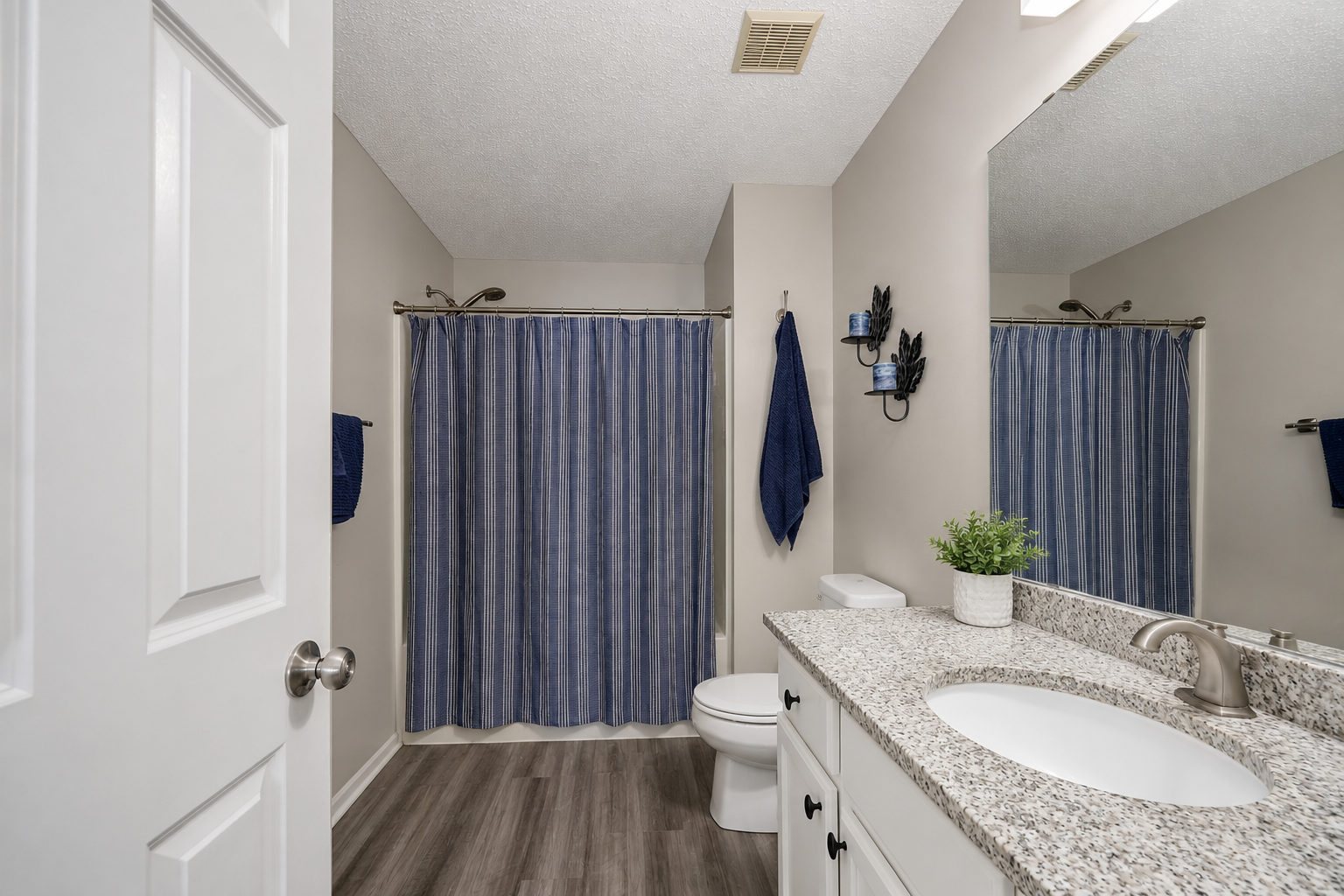 17734 Elm Road N Property Photo 11