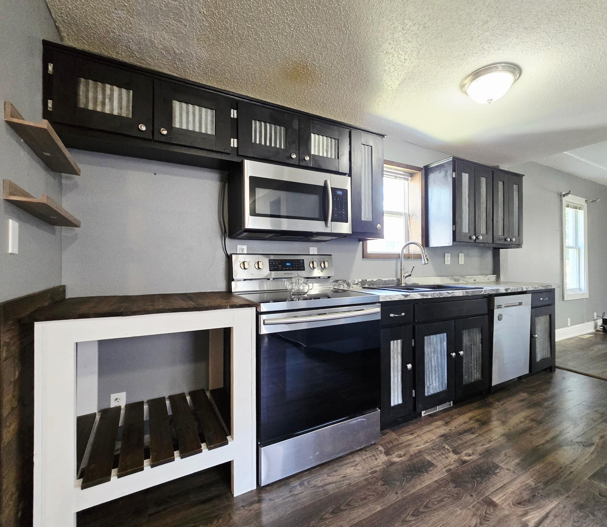521 4th Avenue N Property Photo 4