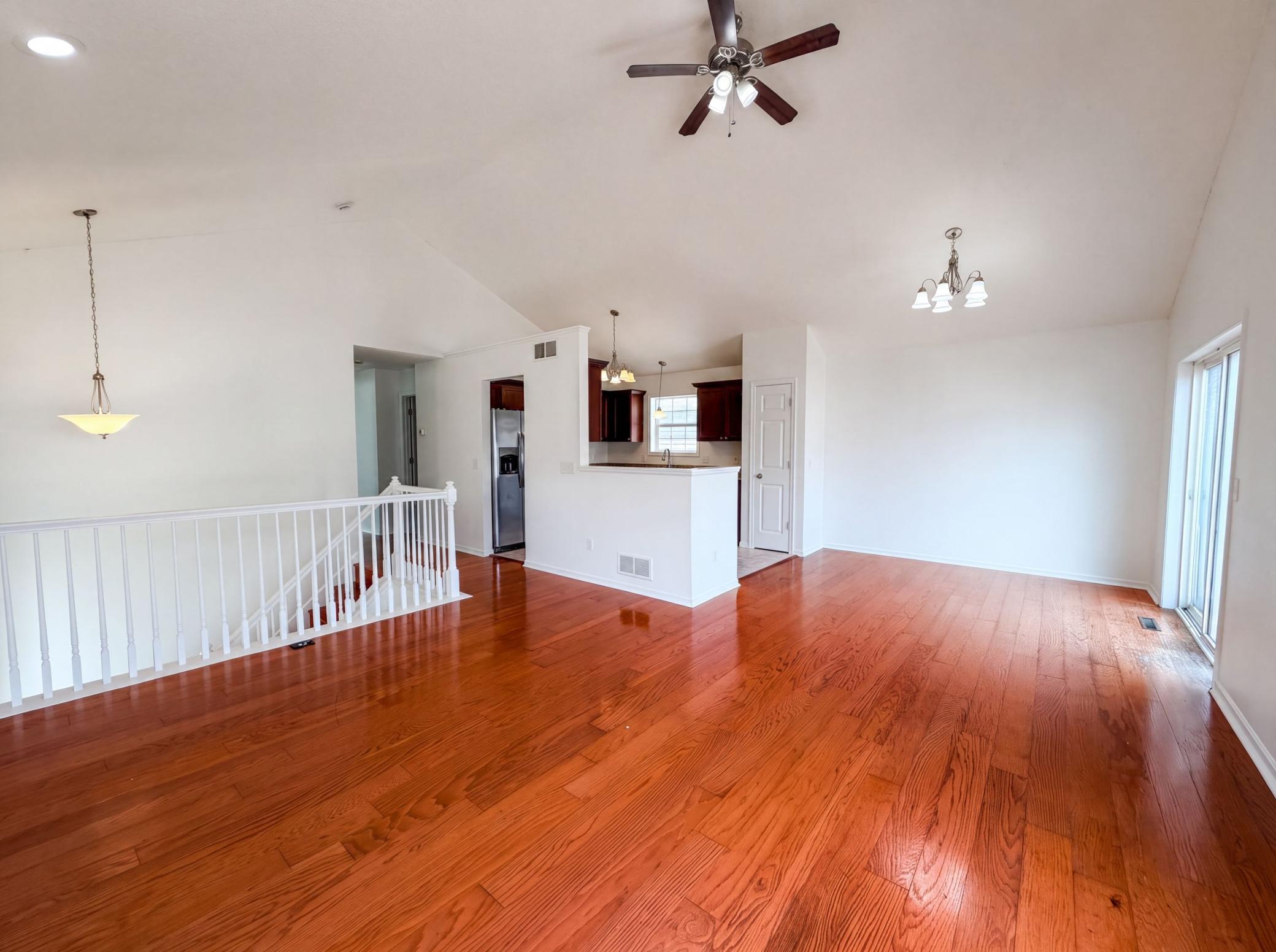 7476 Hampton Lane Property Photo 3