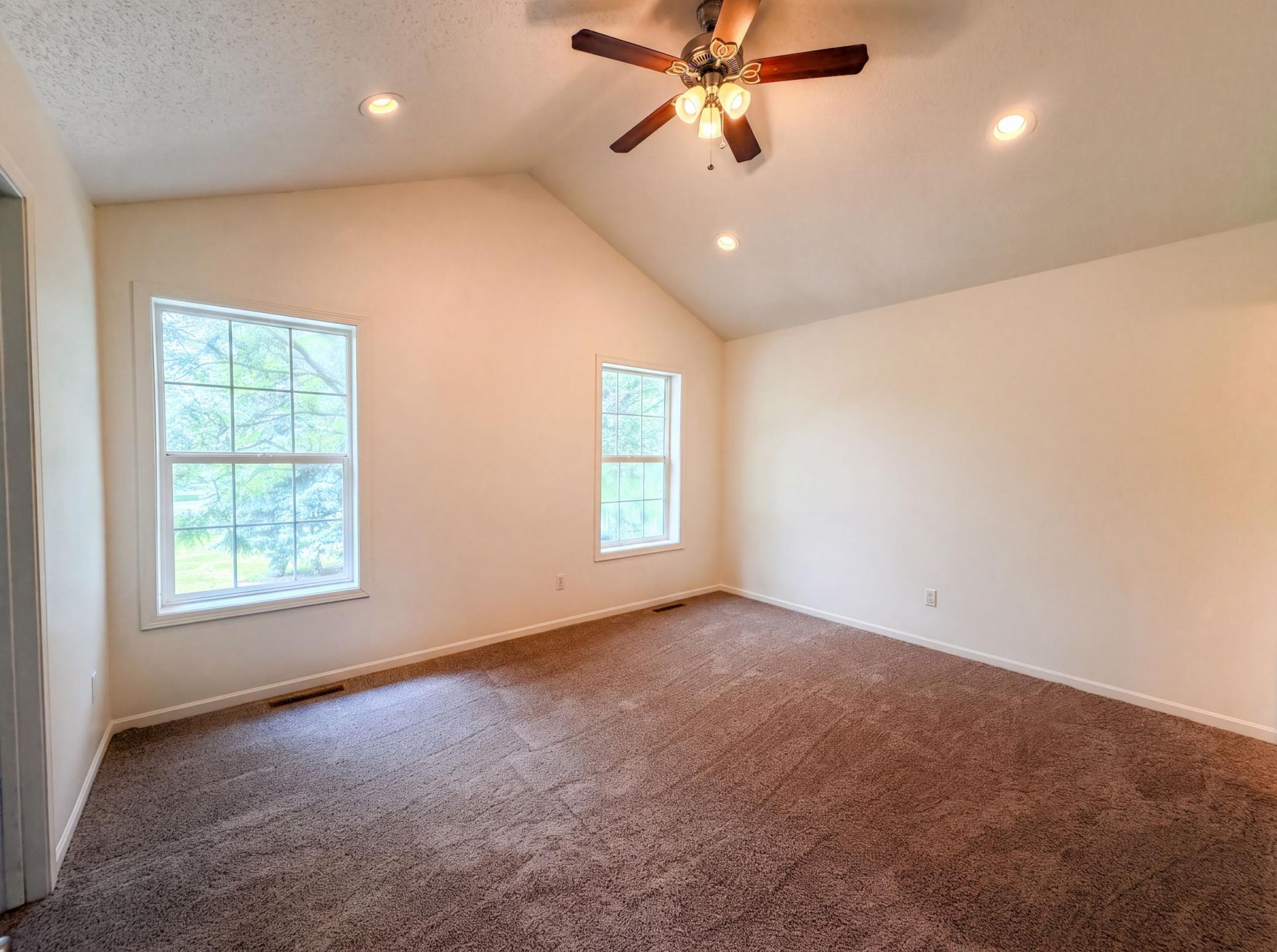7476 Hampton Lane Property Photo 10