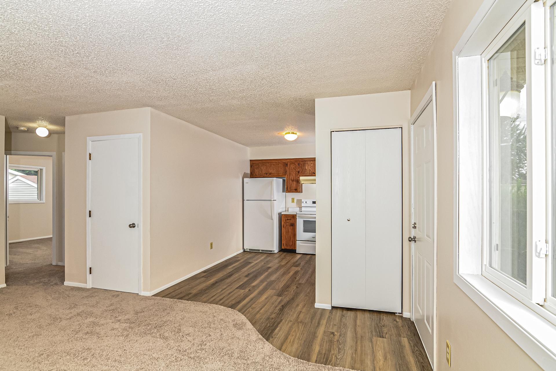 4412 22nd Avenue Nw Property Photo 5