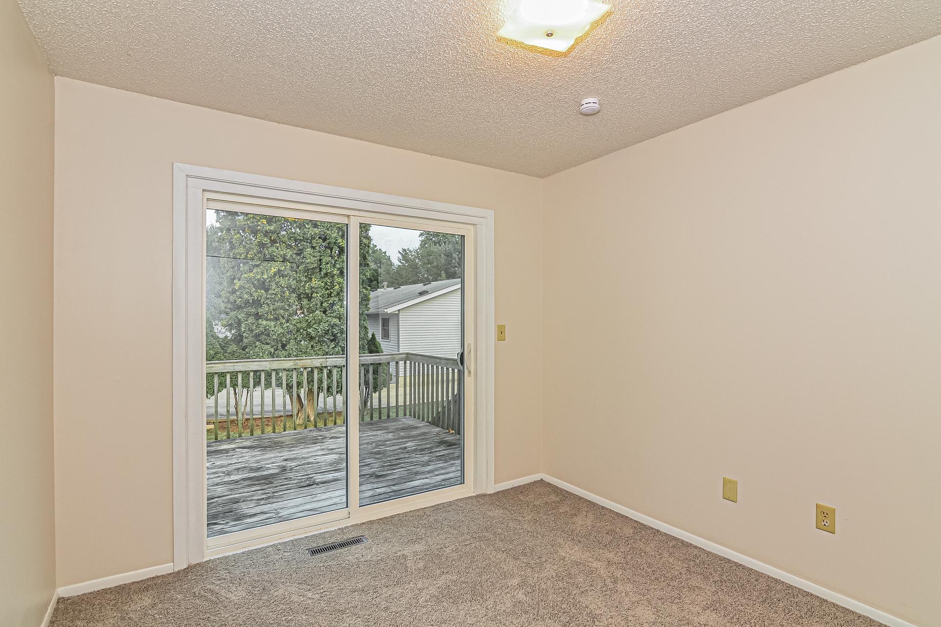 4412 22nd Avenue Nw Property Photo 6