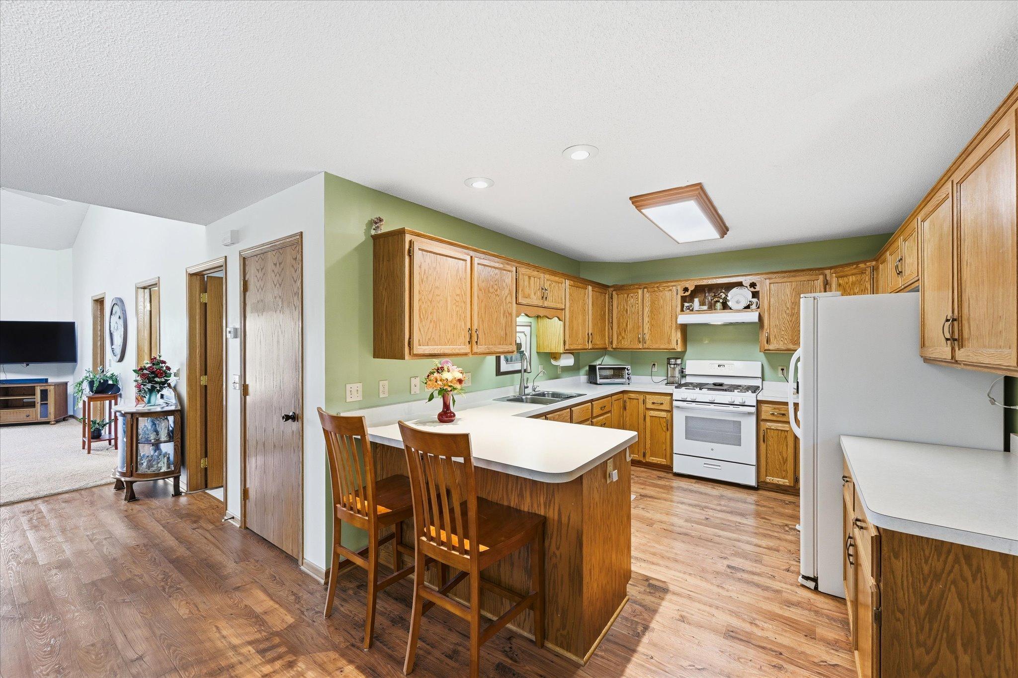660 Riverview Drive 560 Property Photo 8