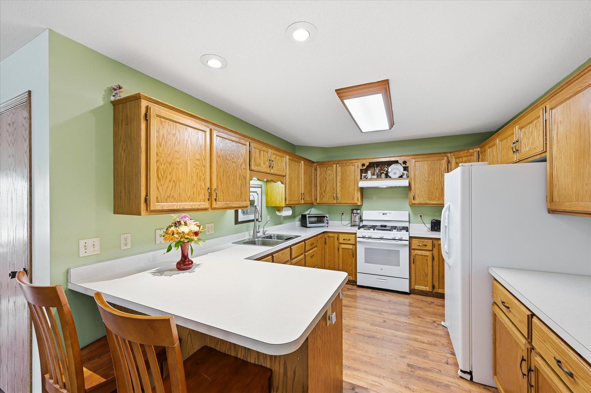 660 Riverview Drive 560 Property Photo 10