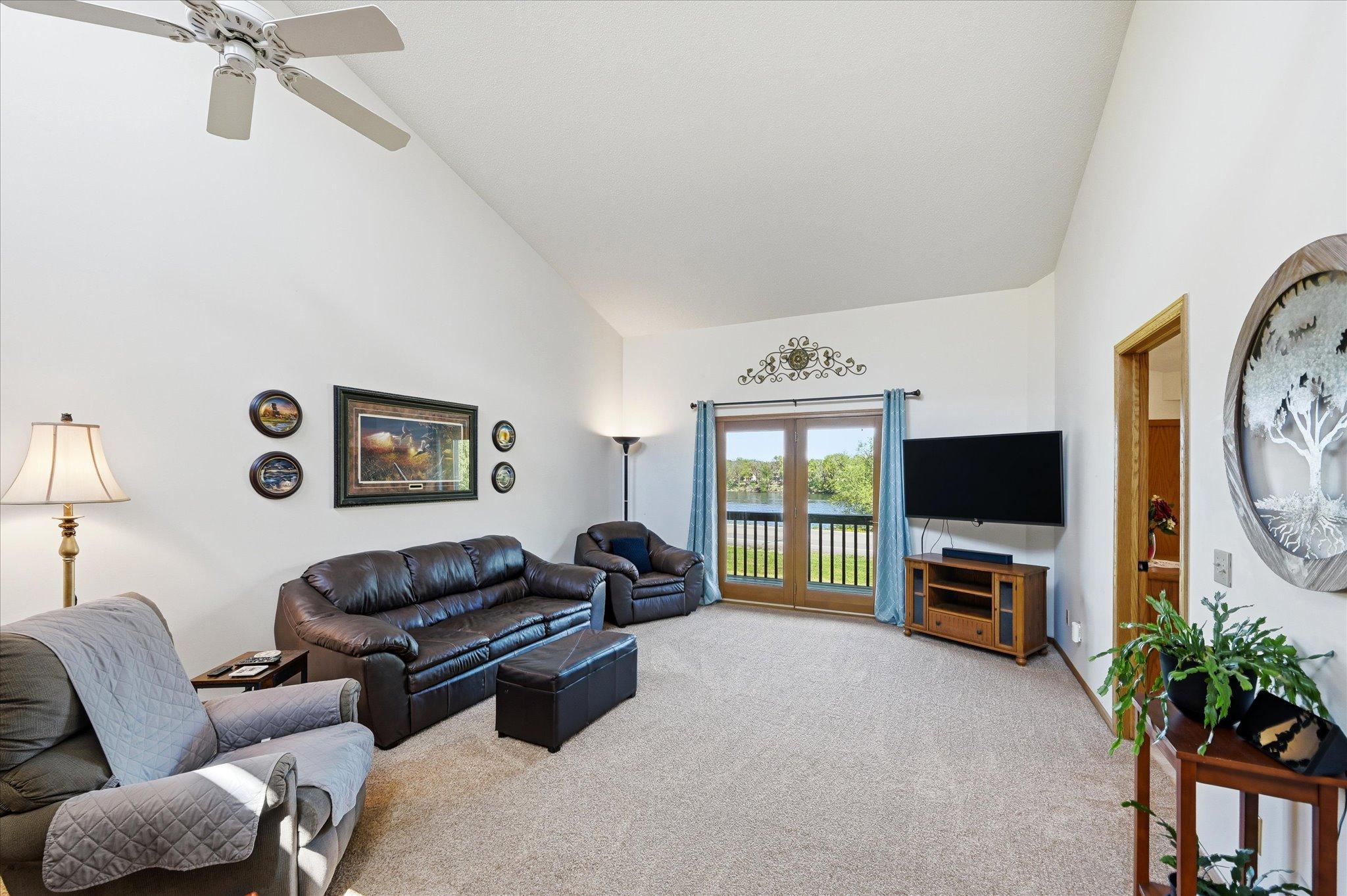 660 Riverview Drive 560 Property Photo 19
