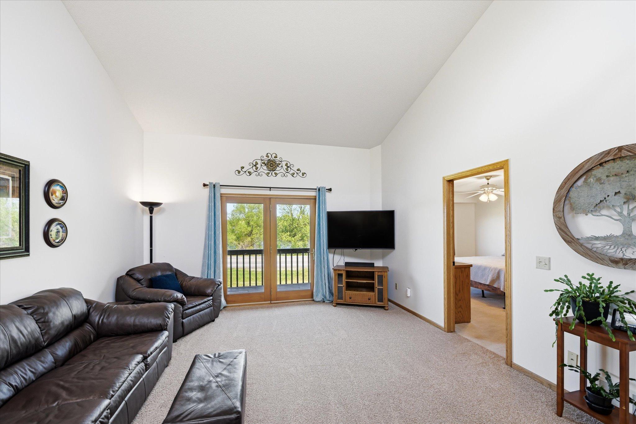 660 Riverview Drive 560 Property Photo 21