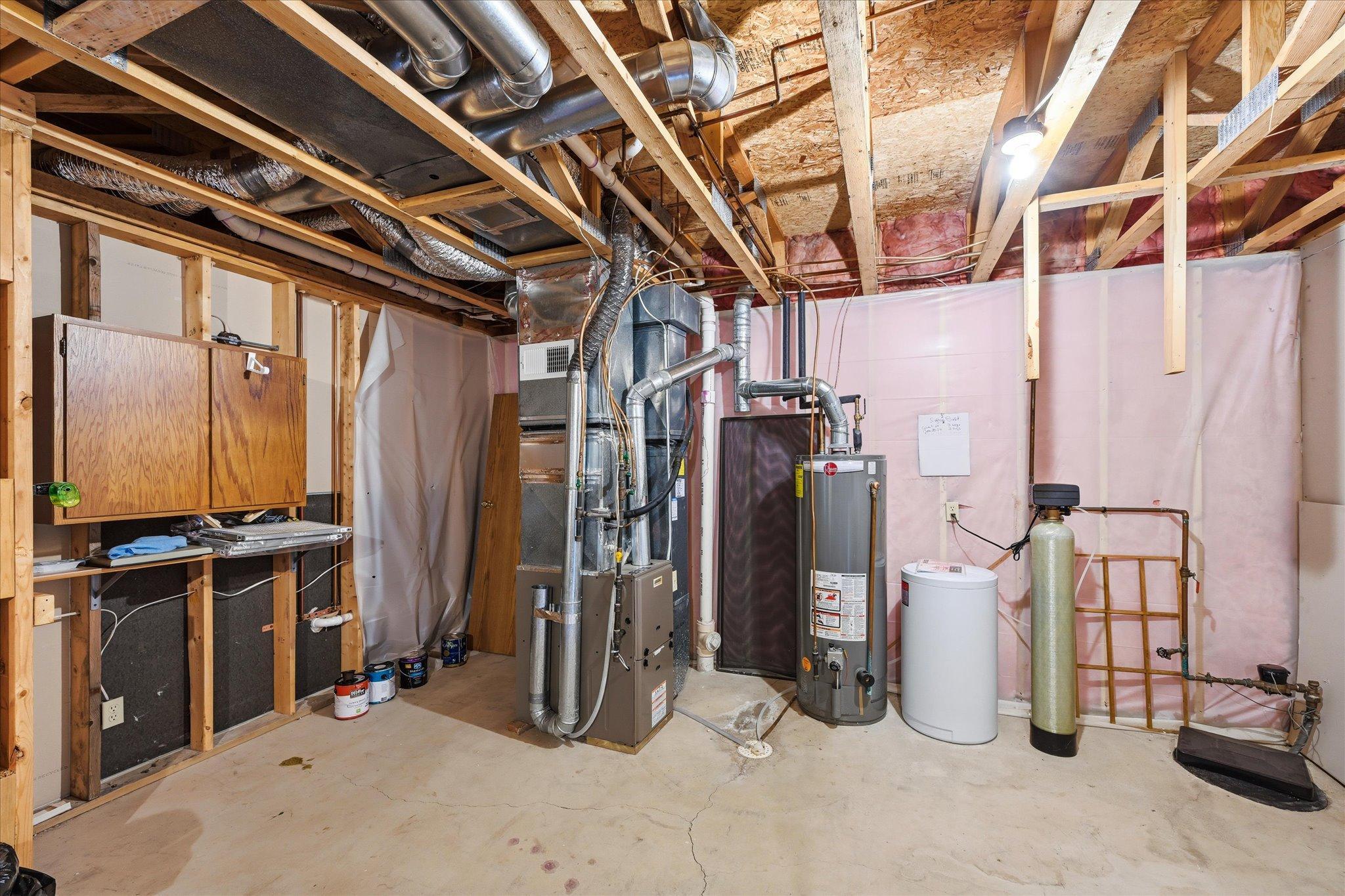 660 Riverview Drive 560 Property Photo 39