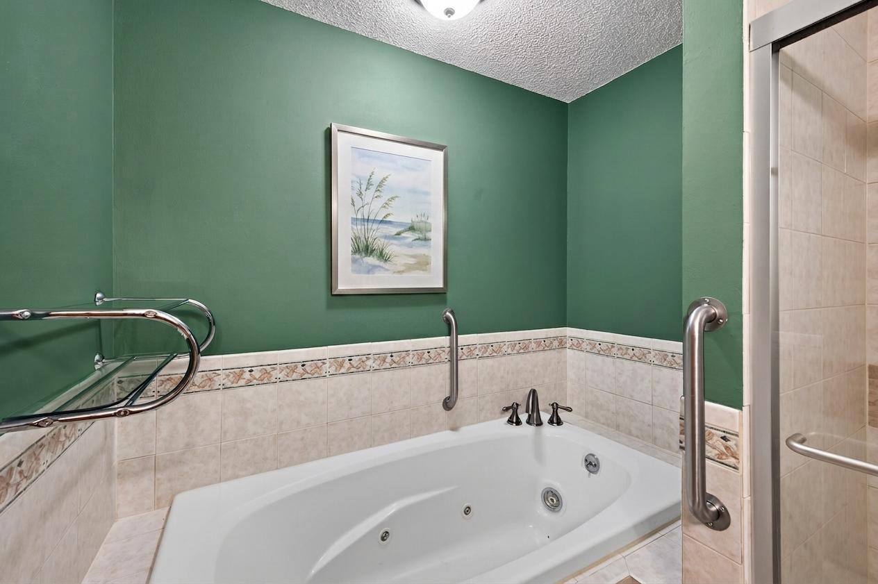 122 Demont Avenue E 362 Property Photo 16