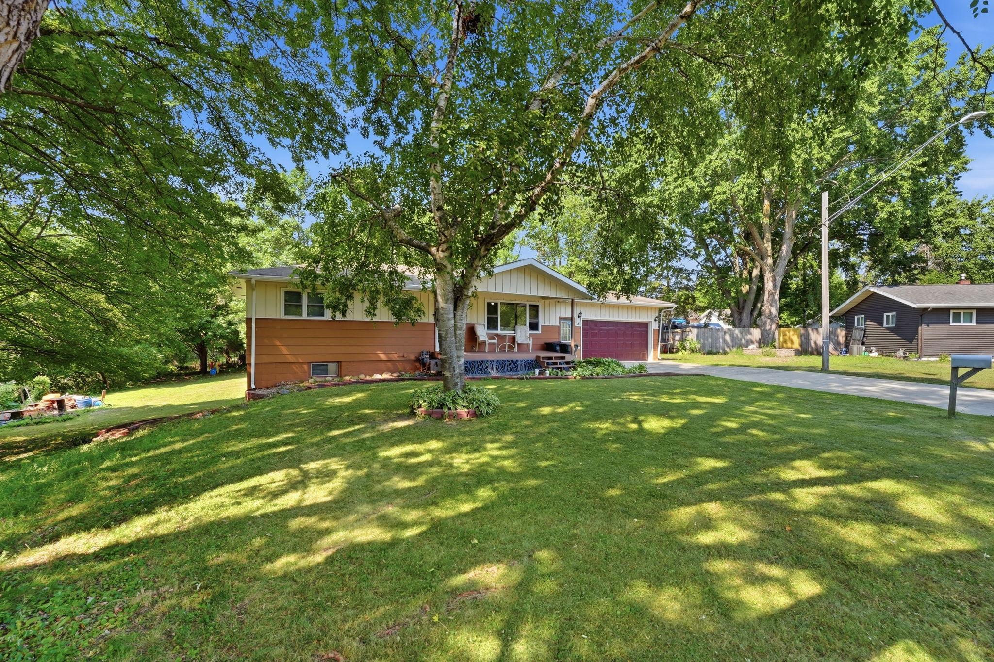317 9th Avenue S Property Photo 4