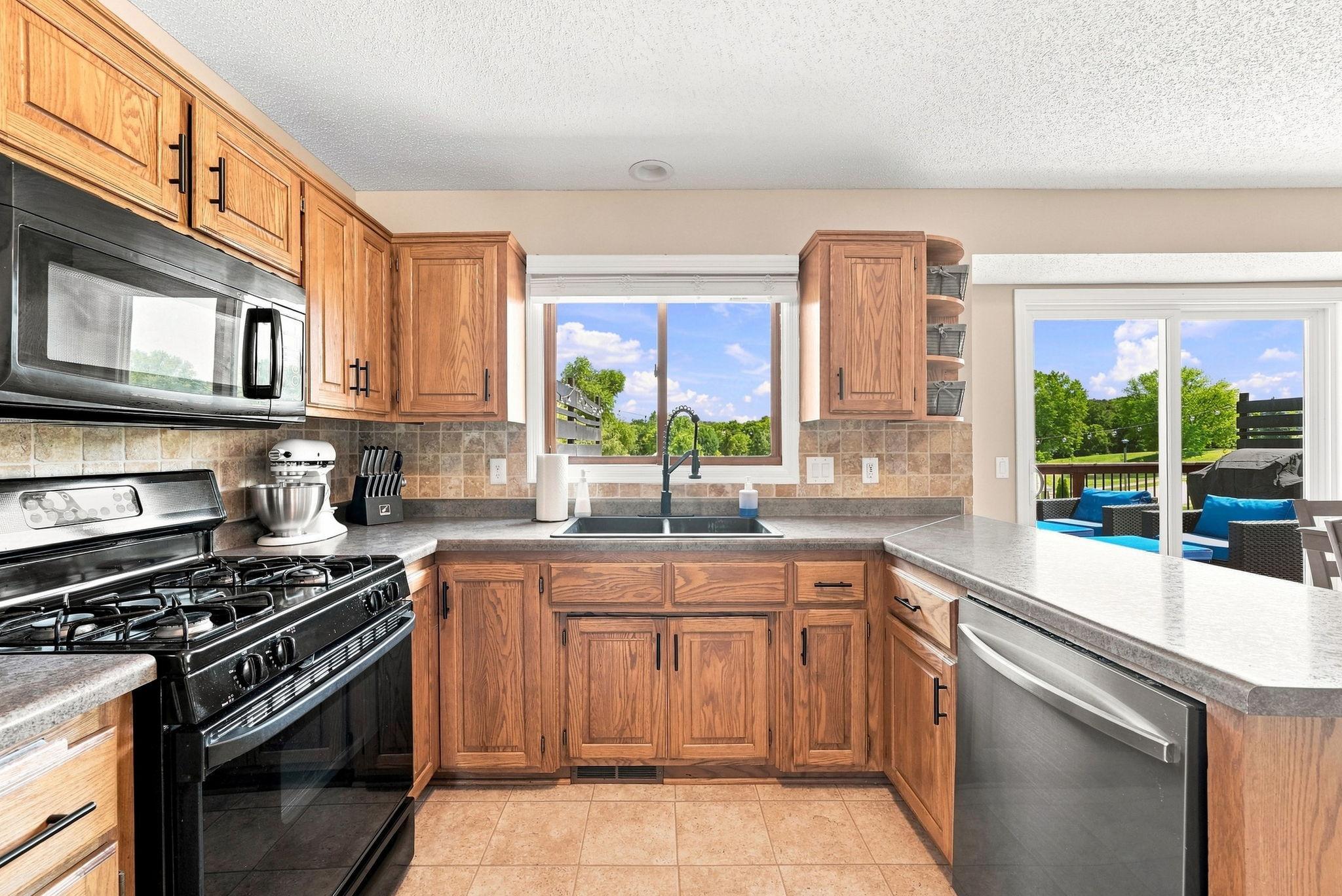 2331 Schoolmaster Drive Property Photo 14