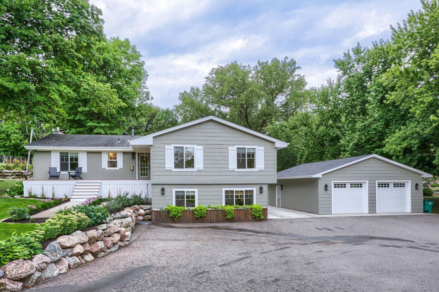 8605 Maple Grove Parkway N Property Photo 1