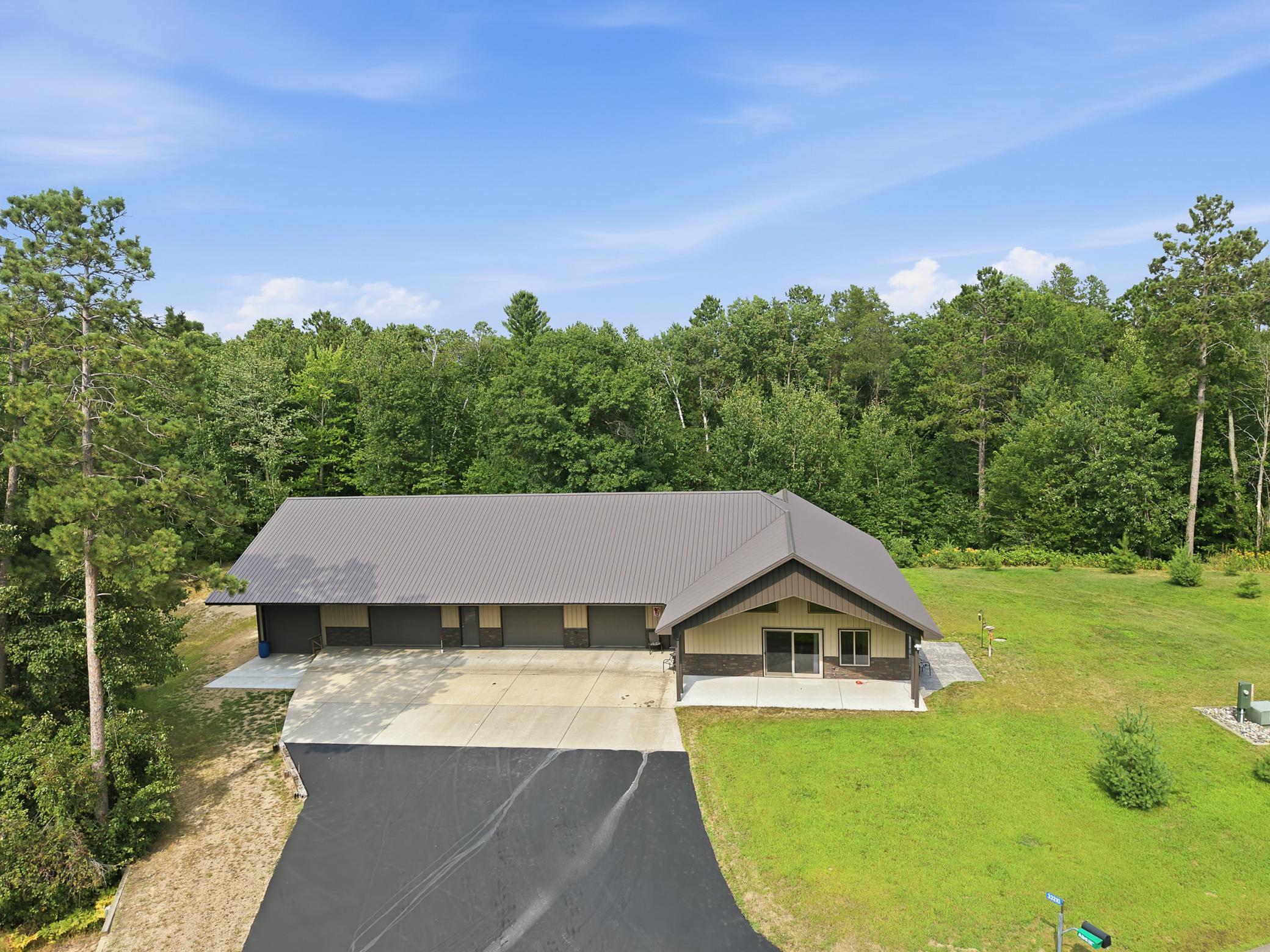 33210 Rolling Oaks Lane Property Photo 1