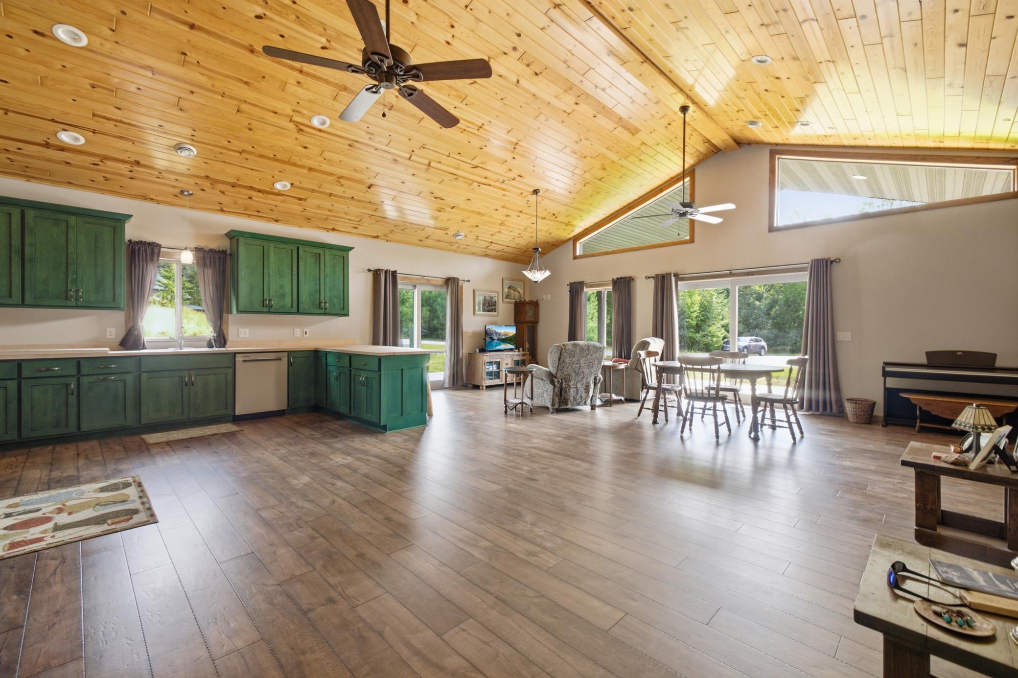33210 Rolling Oaks Lane Property Photo 4