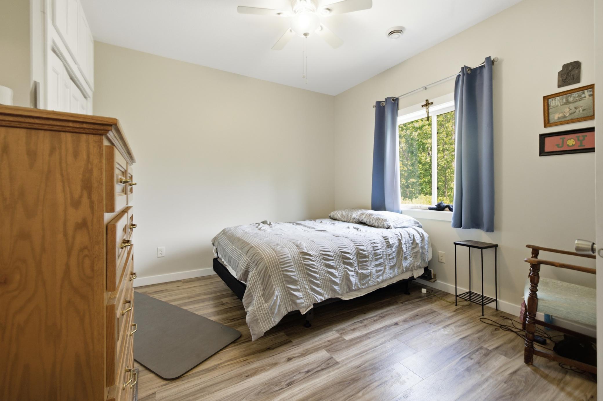 33210 Rolling Oaks Lane Property Photo 14