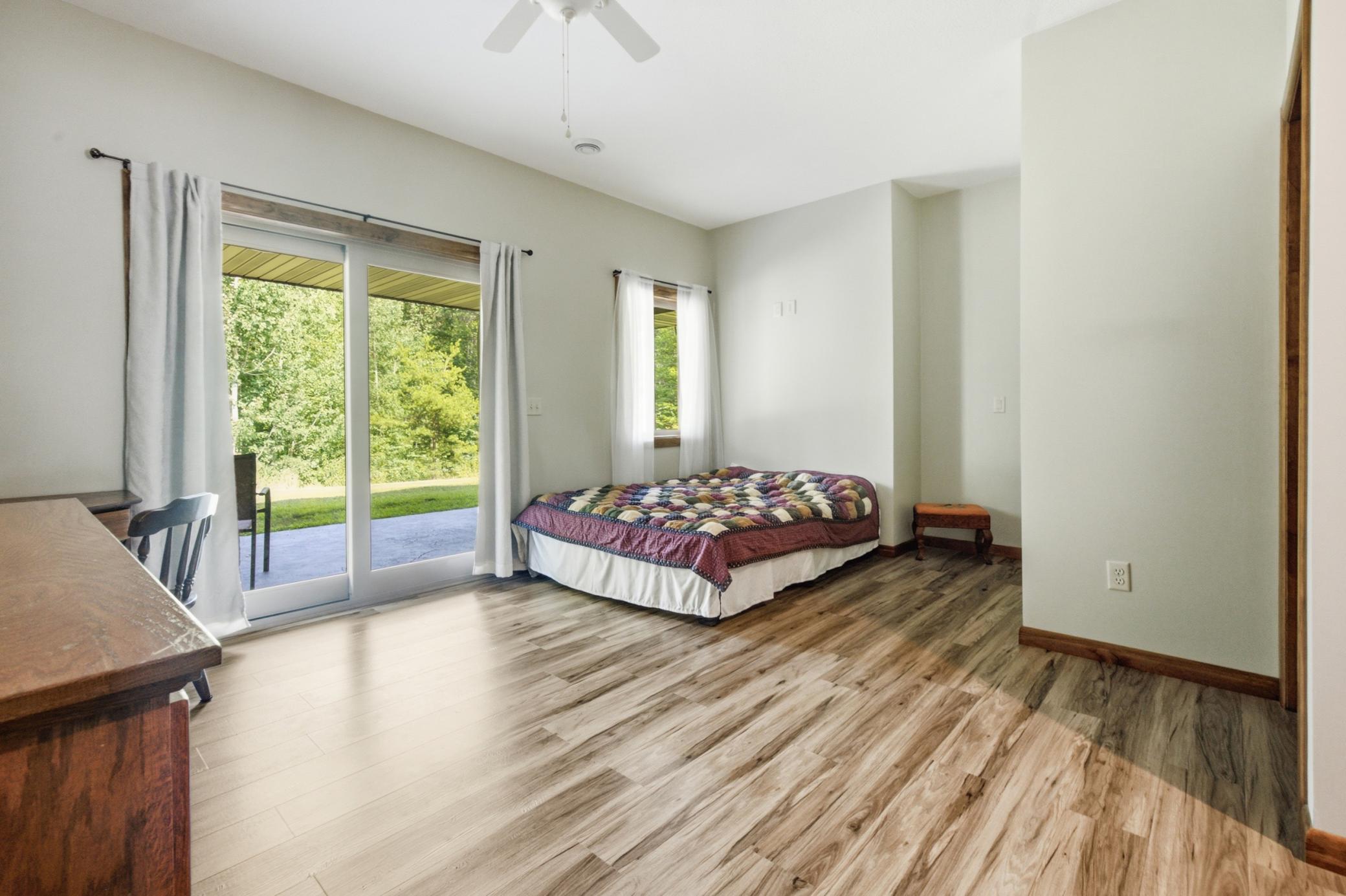 33210 Rolling Oaks Lane Property Photo 18