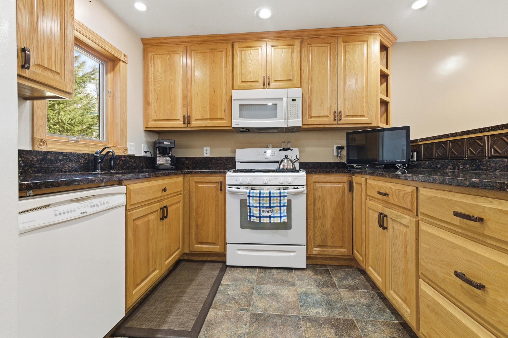 40372 Little Pine River Road Property Photo 10