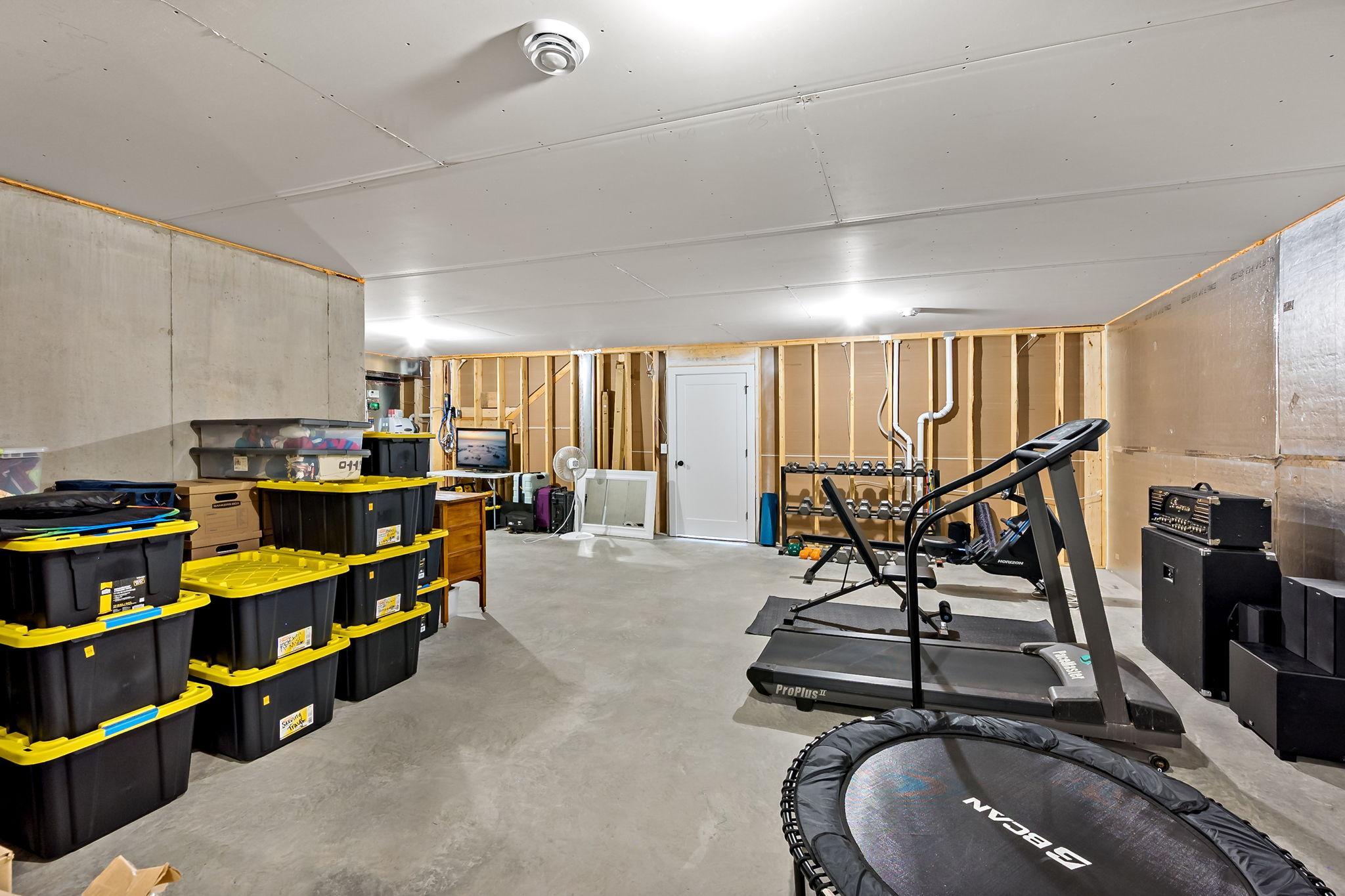 3299 Linden Avenue Court N Property Photo 58