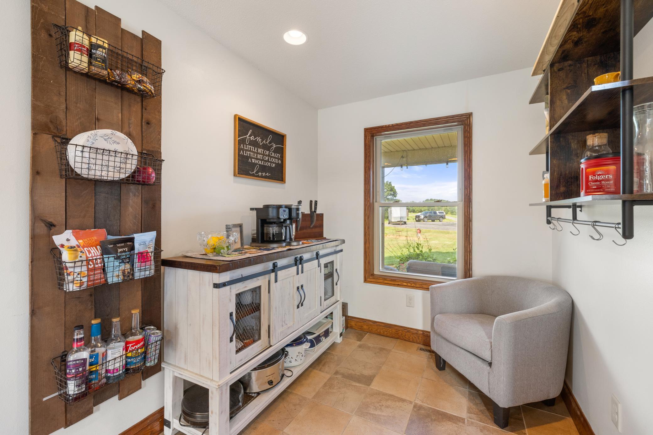 W15852 Sun Meadow Lane Property Photo 6