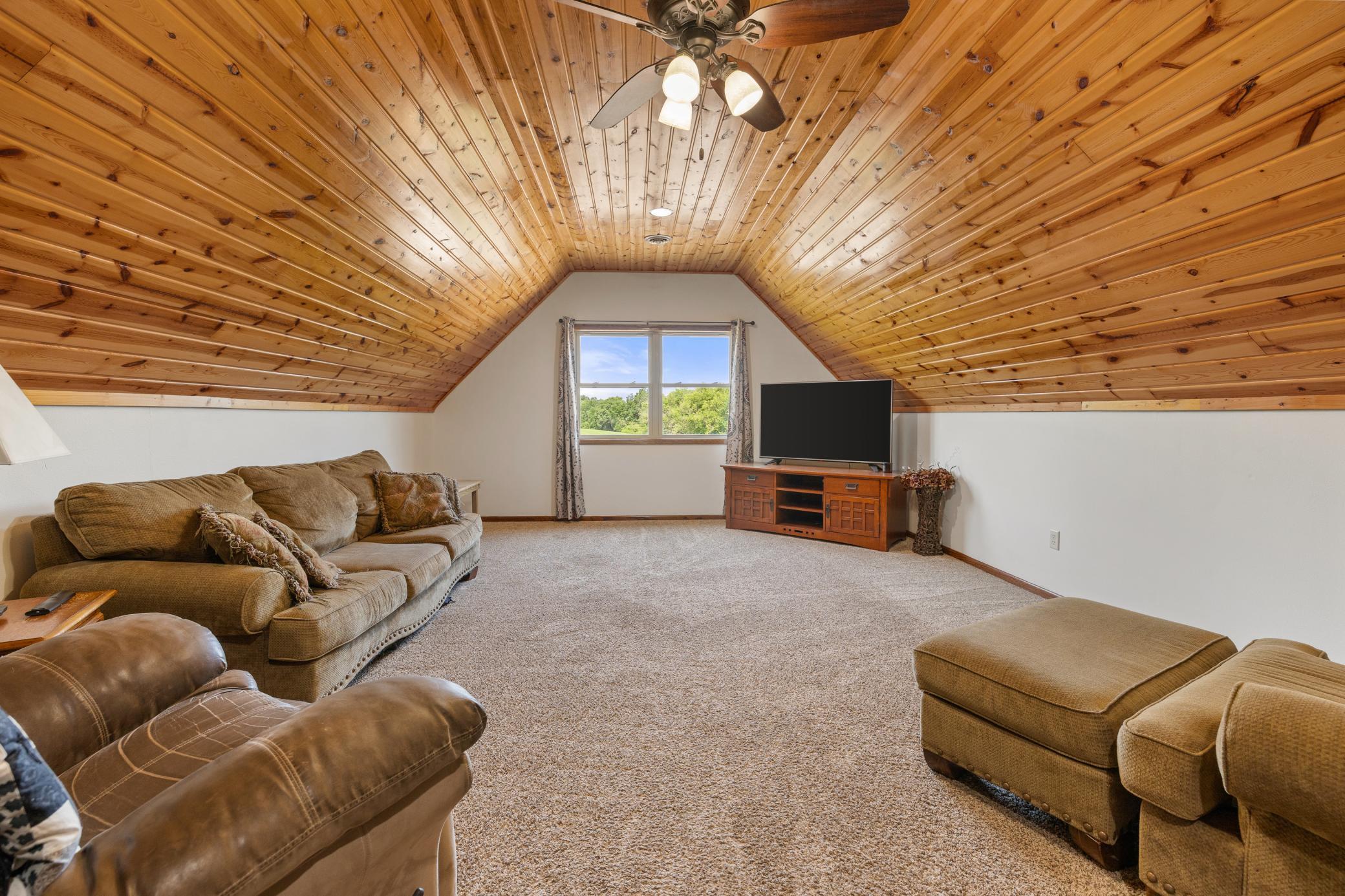 W15852 Sun Meadow Lane Property Photo 41