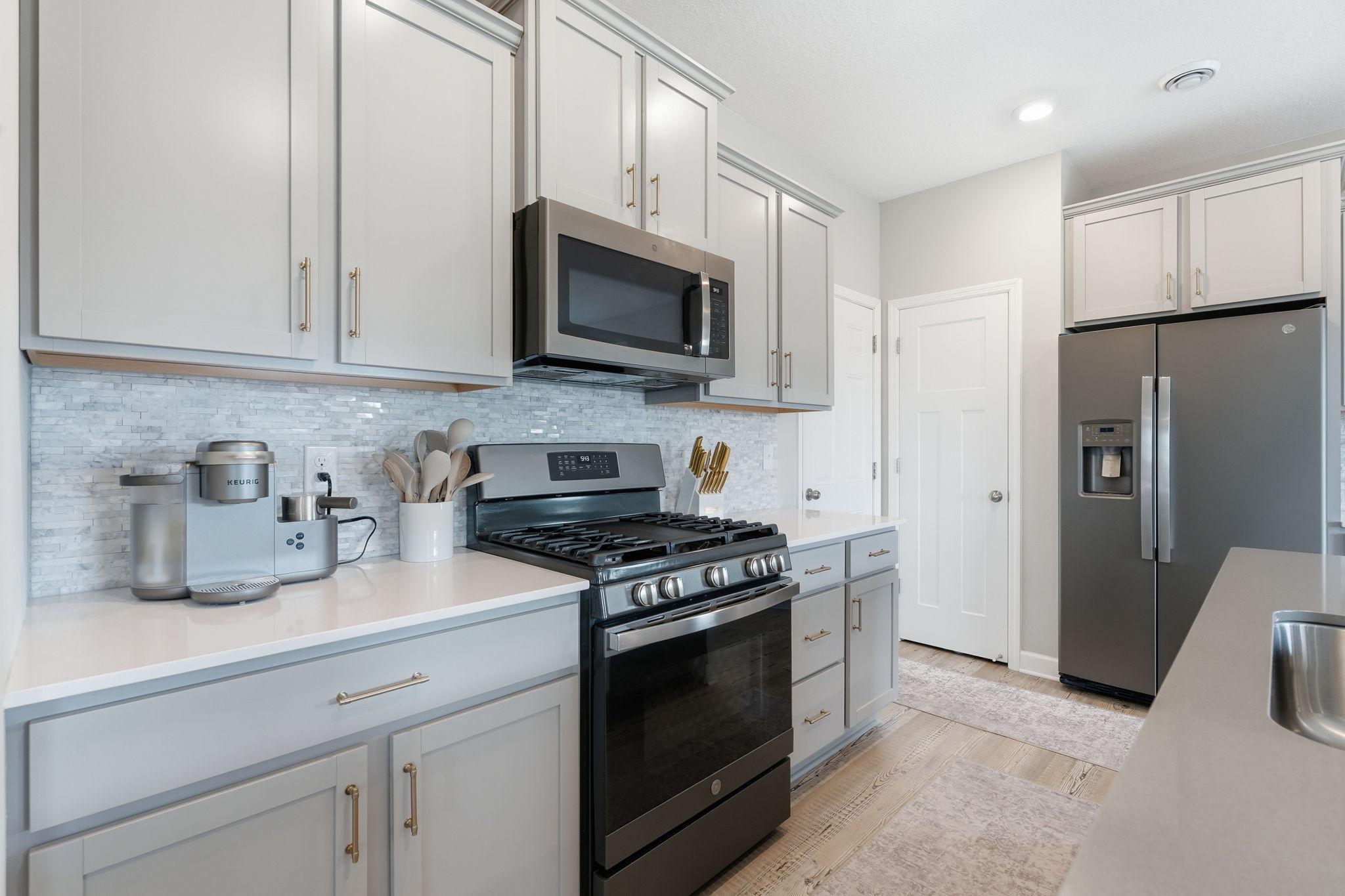8025 Lander Avenue Ne Property Photo 13