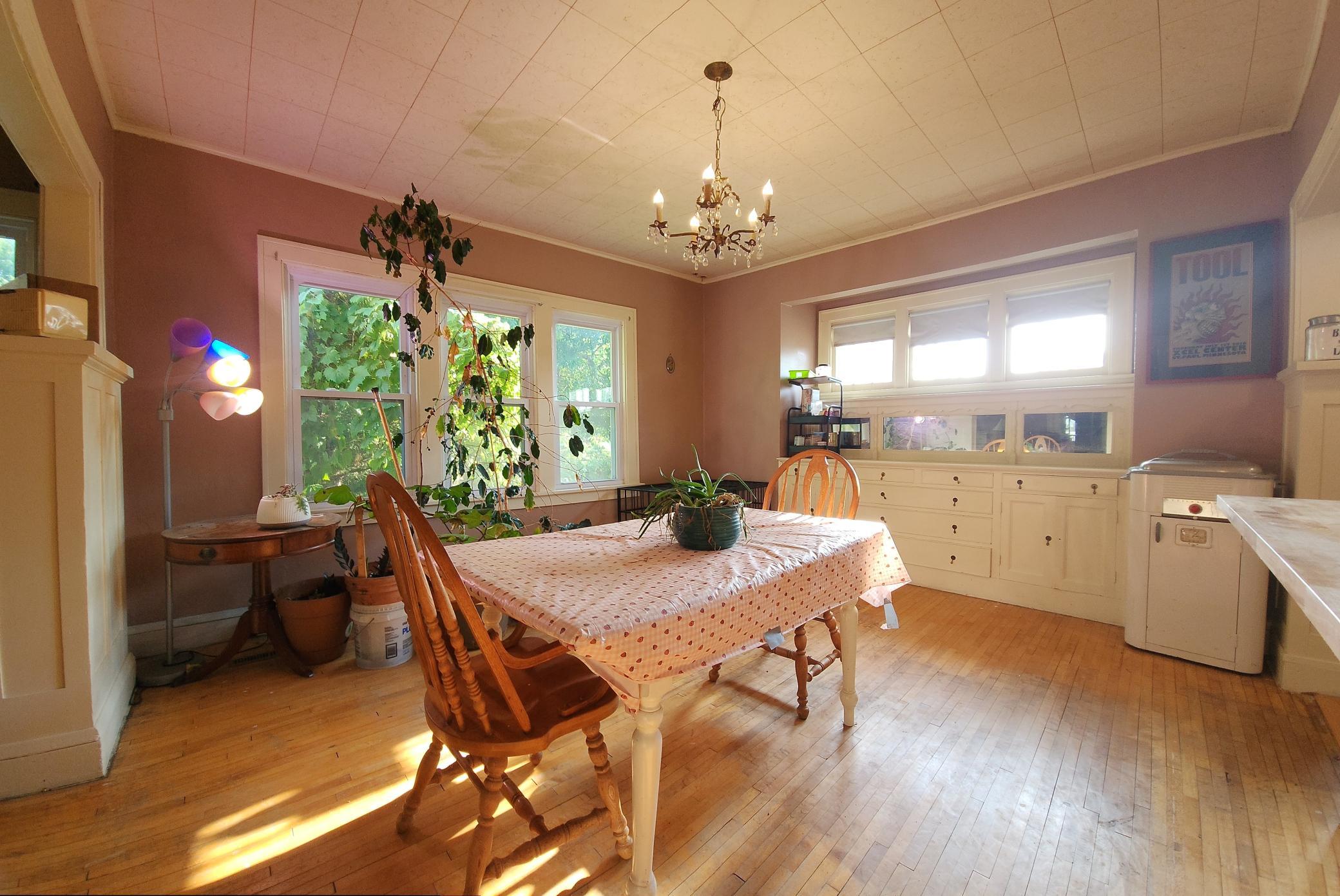 319 5th Street Ne Property Photo 8
