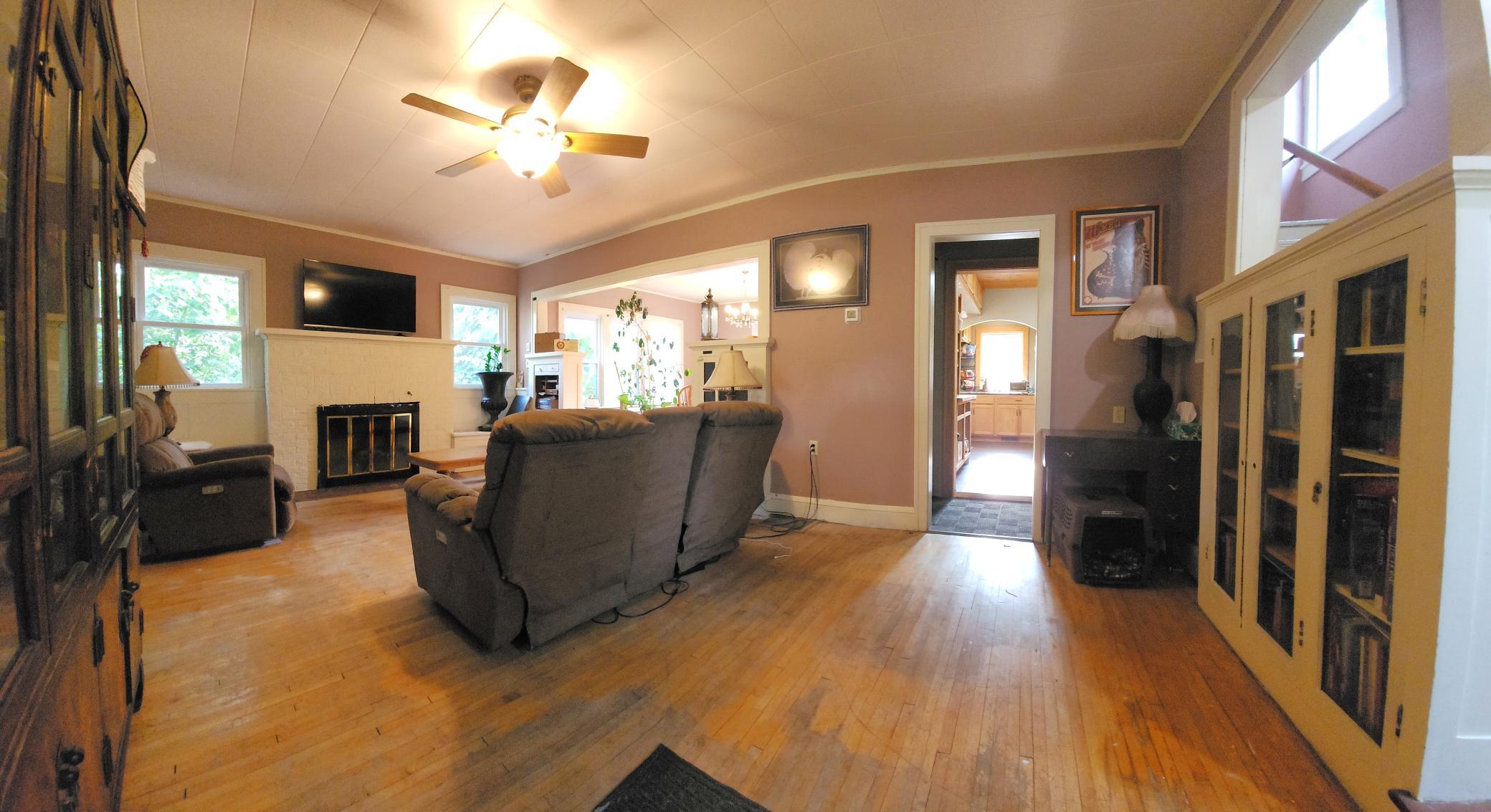319 5th Street Ne Property Photo 11
