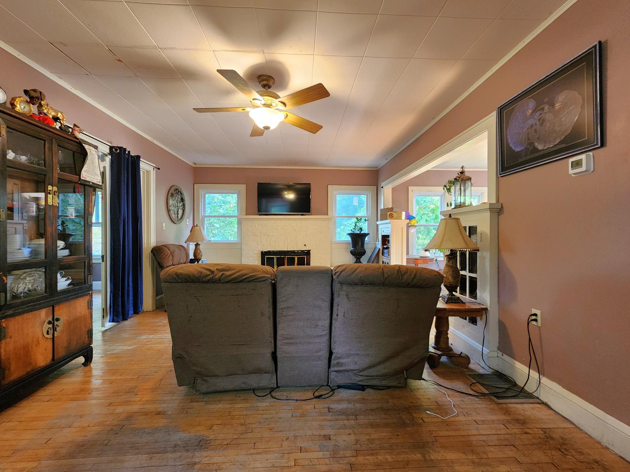 319 5th Street Ne Property Photo 12
