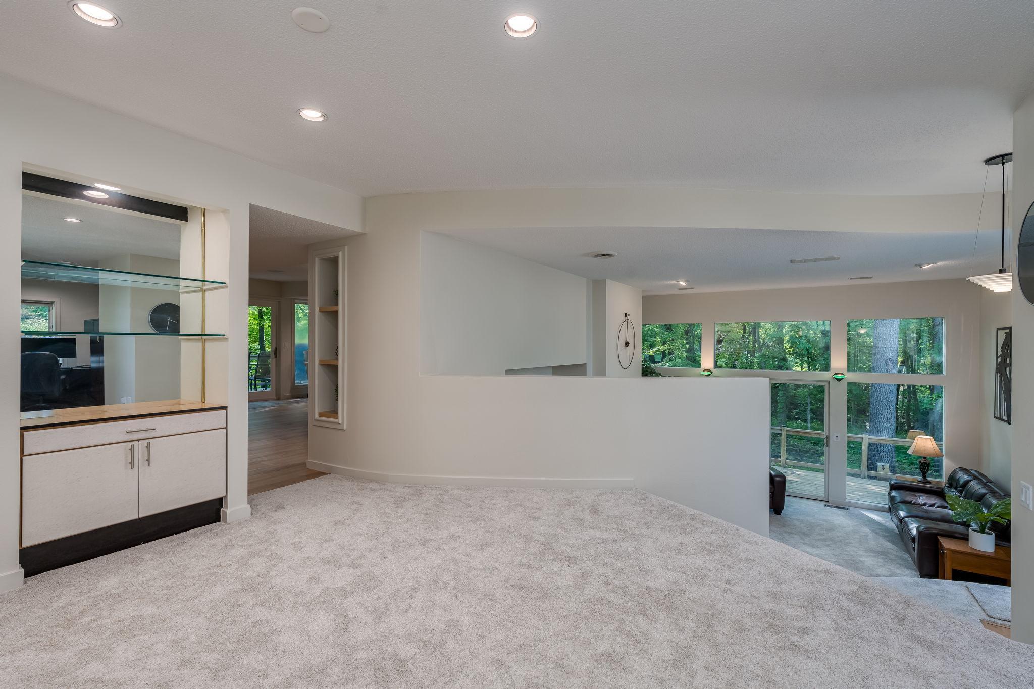 317 Meadow Woods Drive Property Photo 11